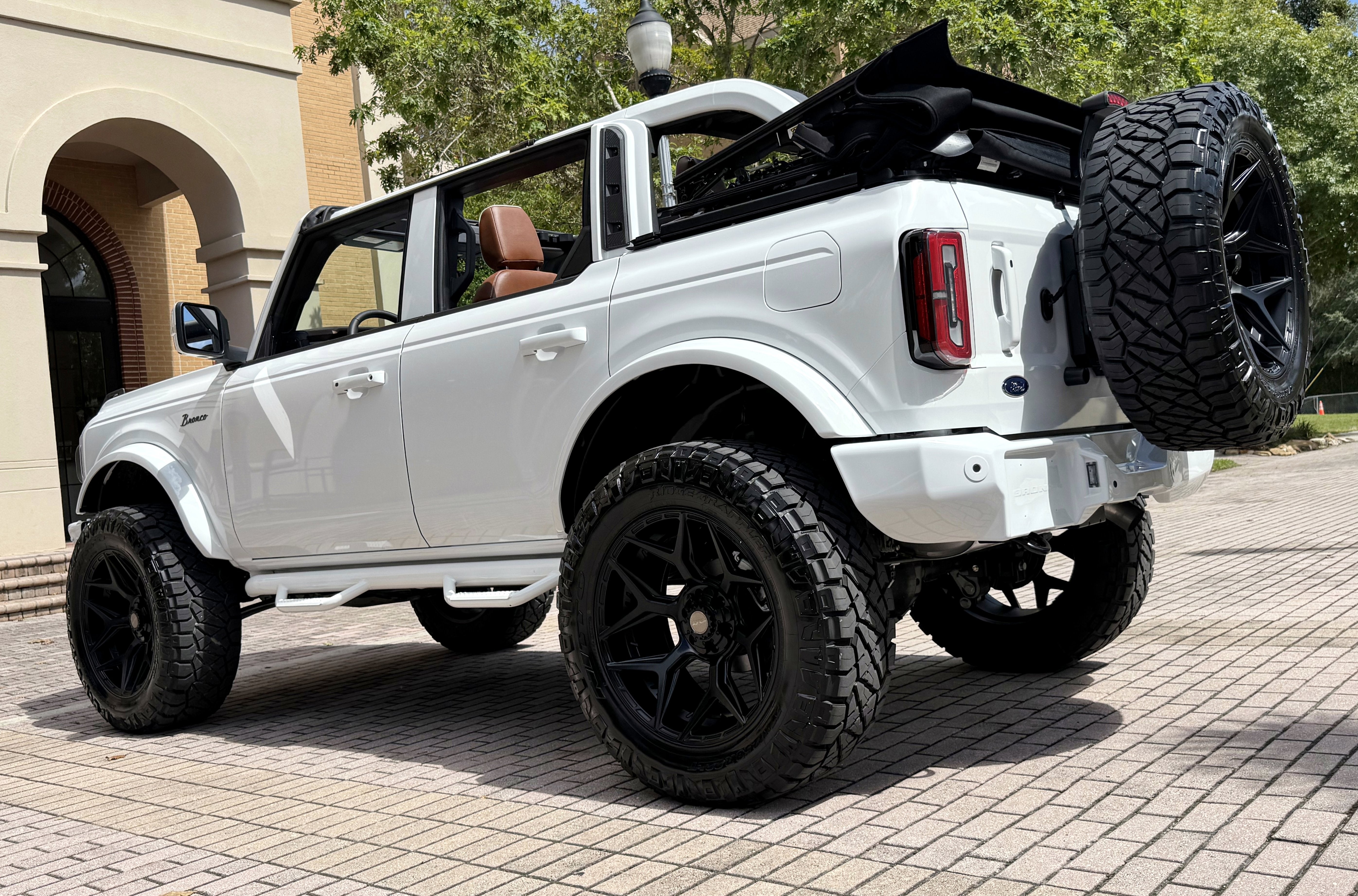 2024 Ford Bronco Outer Banks V6 BESTOP POWER TOP Luxury Package Custom Lifted