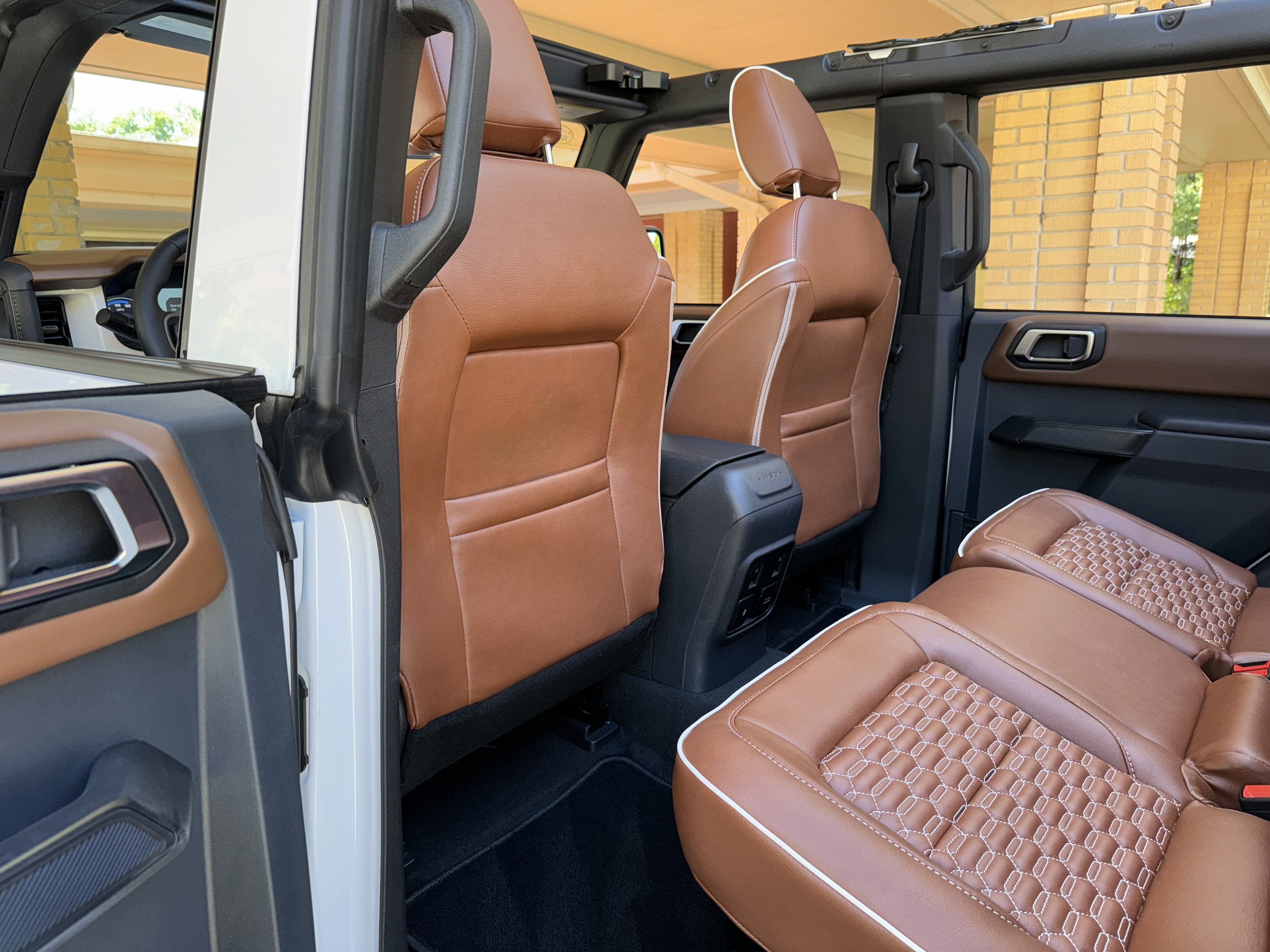 2024 Ford Bronco Outer Banks V6 BESTOP POWER TOP Luxury Package Custom Lifted