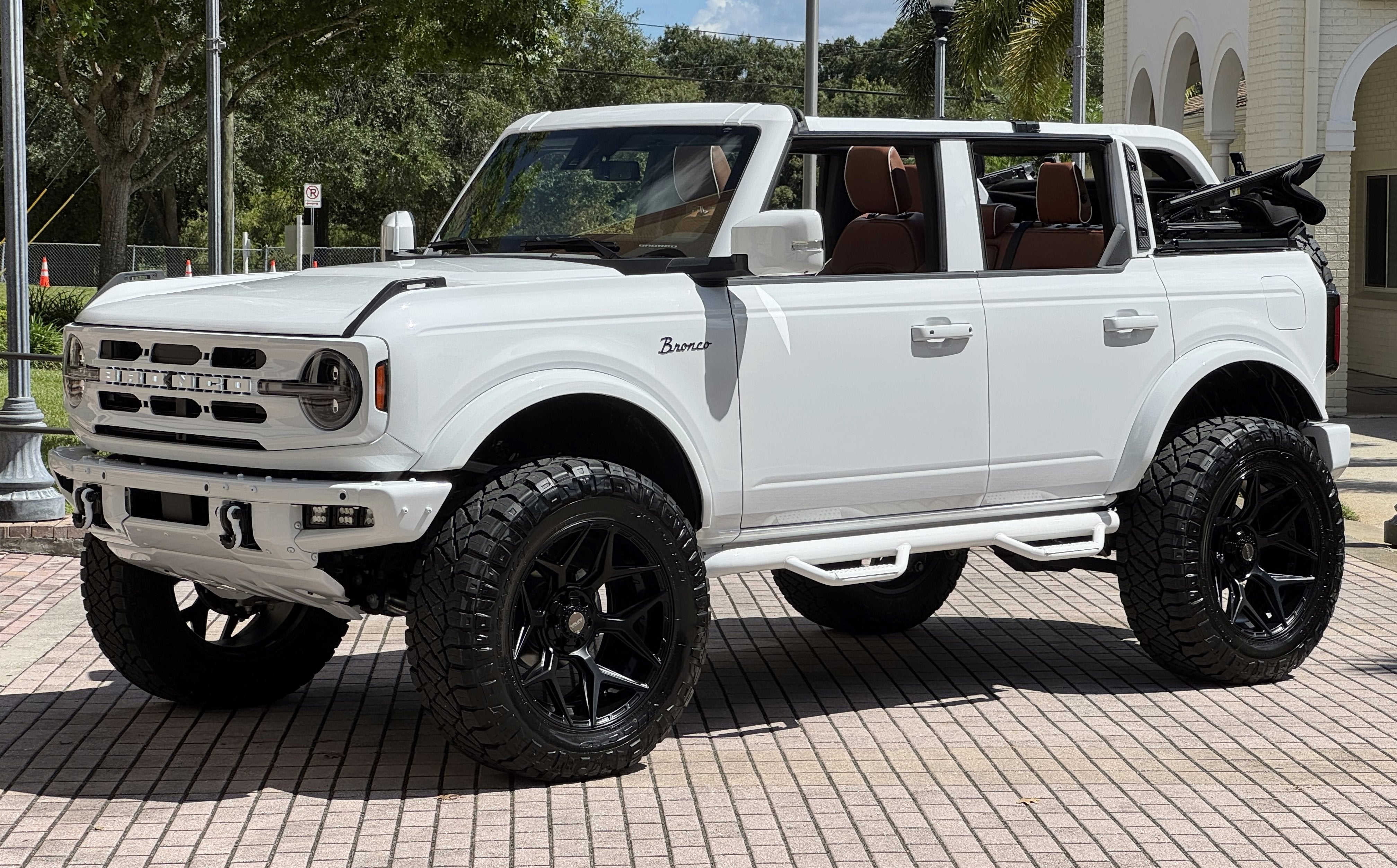 2024 Ford Bronco Outer Banks V6 BESTOP POWER TOP Luxury Package Custom Lifted