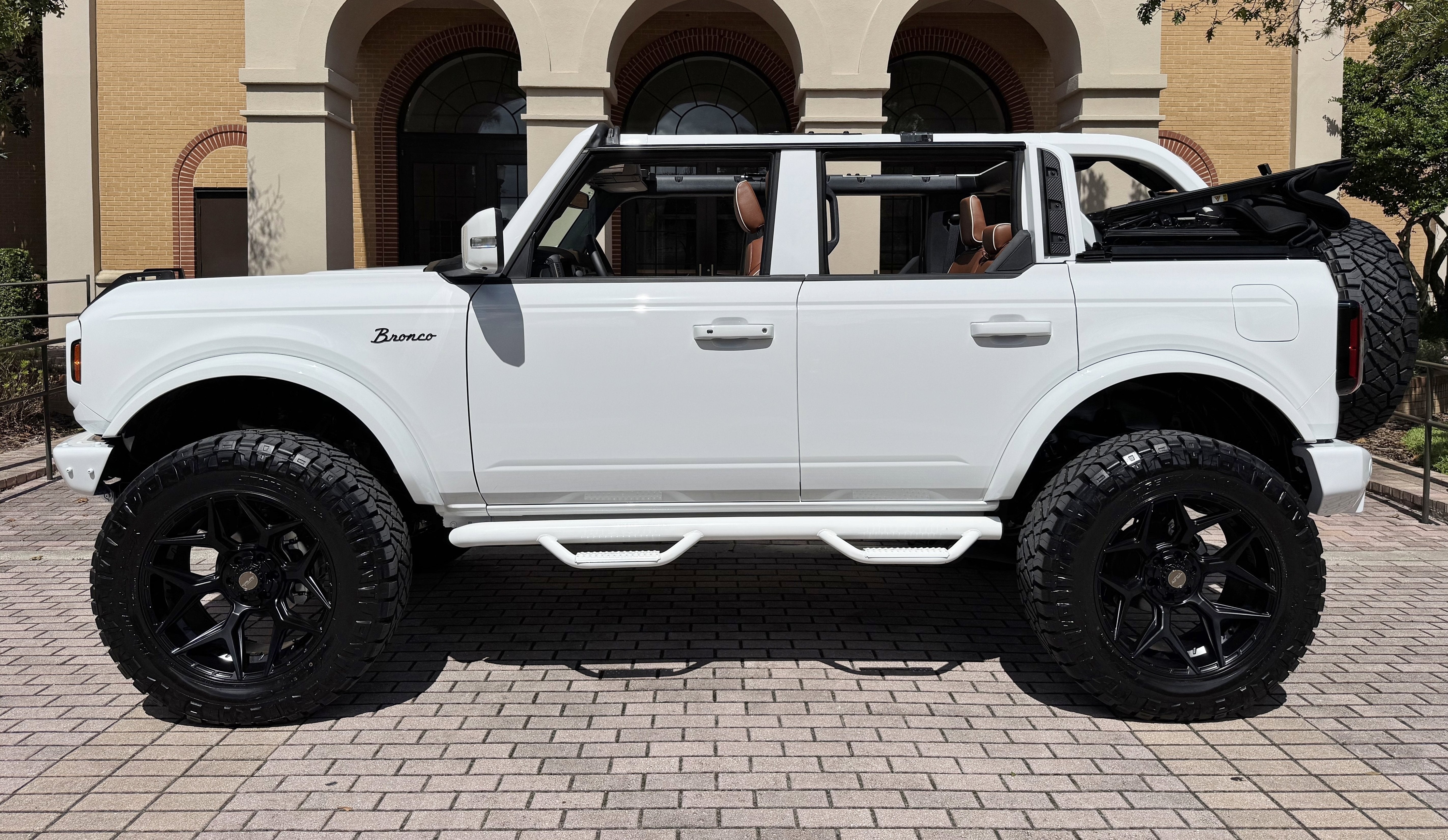 2024 Ford Bronco Outer Banks V6 BESTOP POWER TOP Luxury Package Custom Lifted