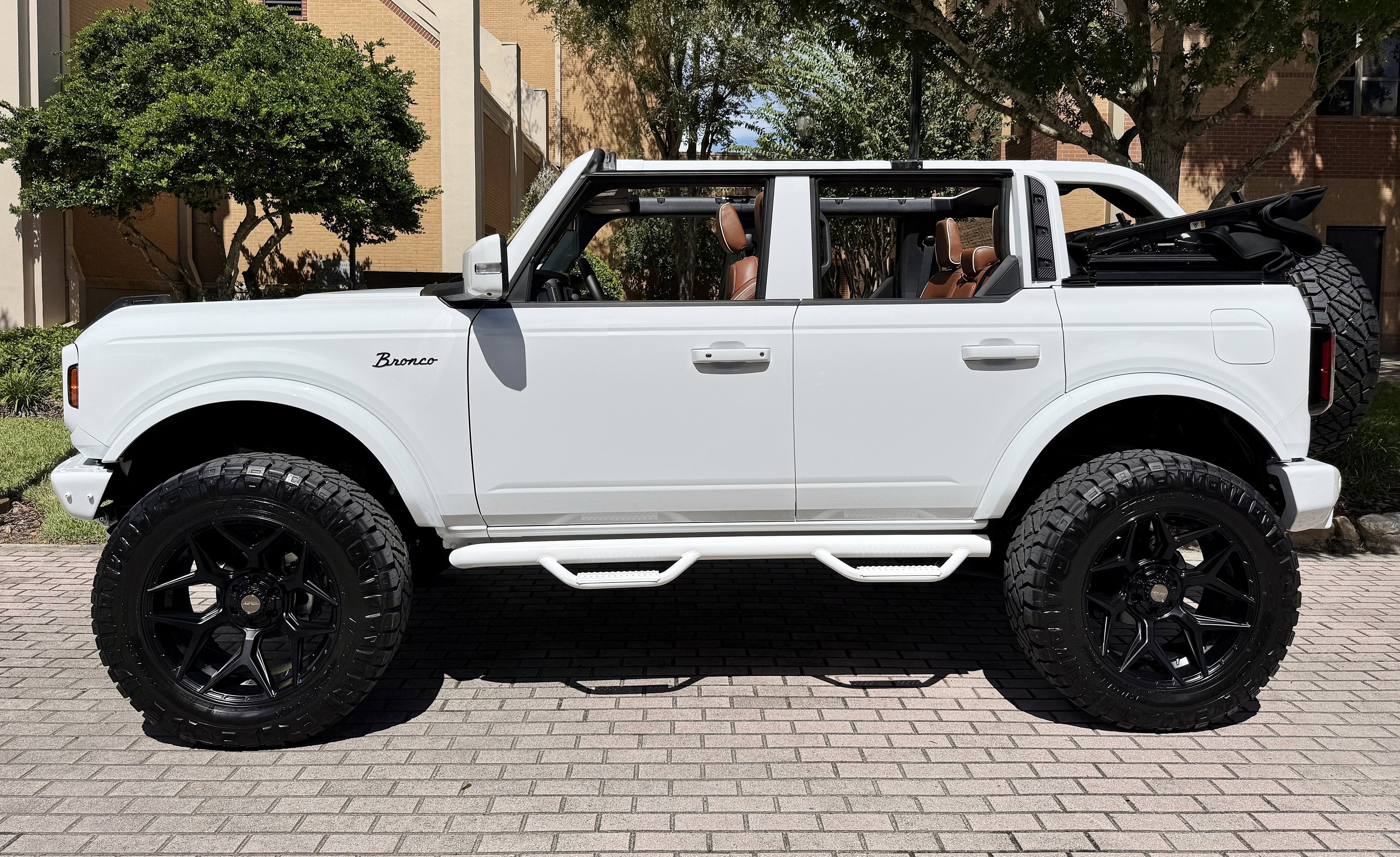 2024 Ford Bronco Outer Banks V6 BESTOP POWER TOP Luxury Package Custom Lifted