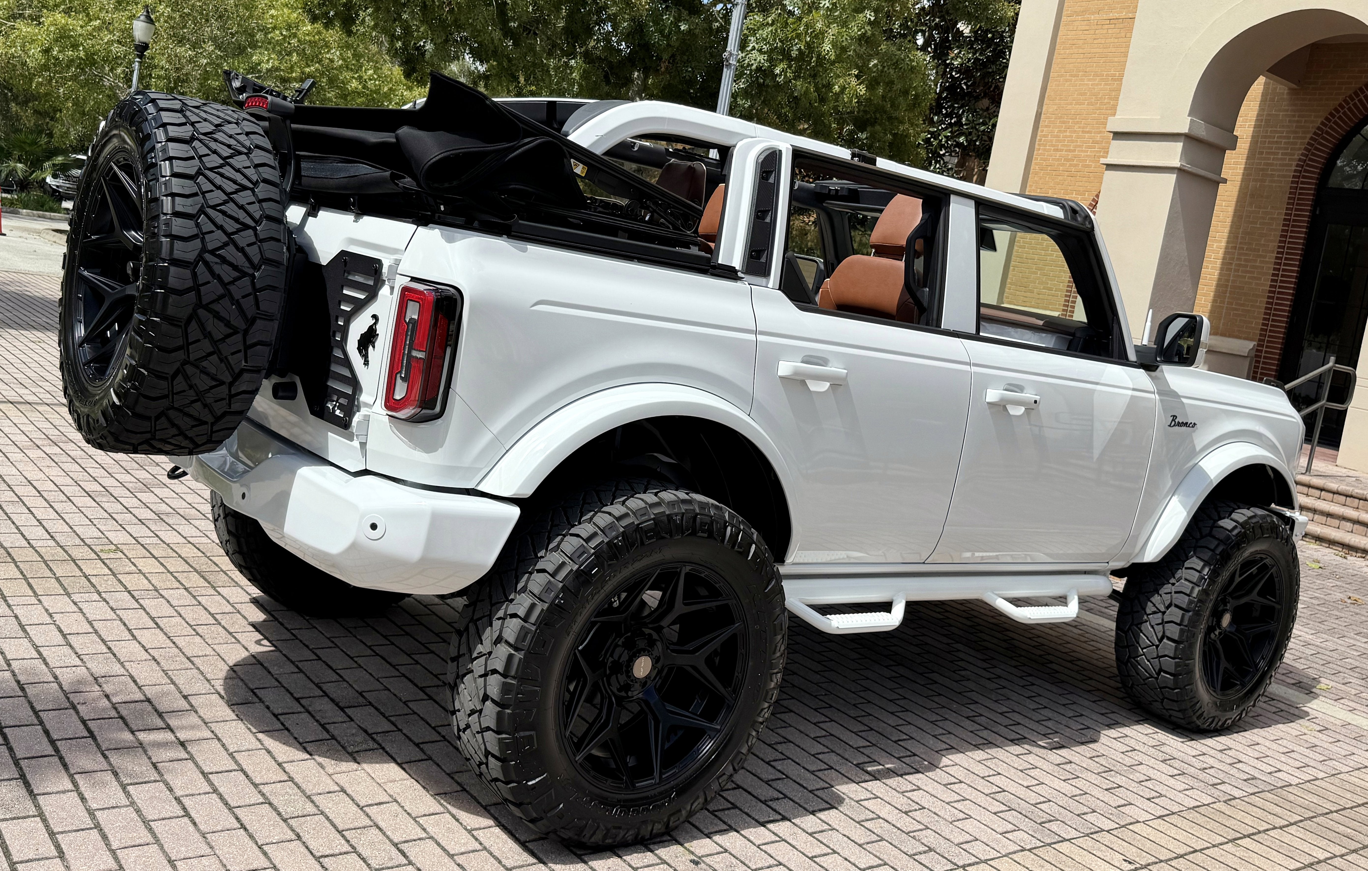 2024 Ford Bronco Outer Banks V6 BESTOP POWER TOP Luxury Package Custom Lifted