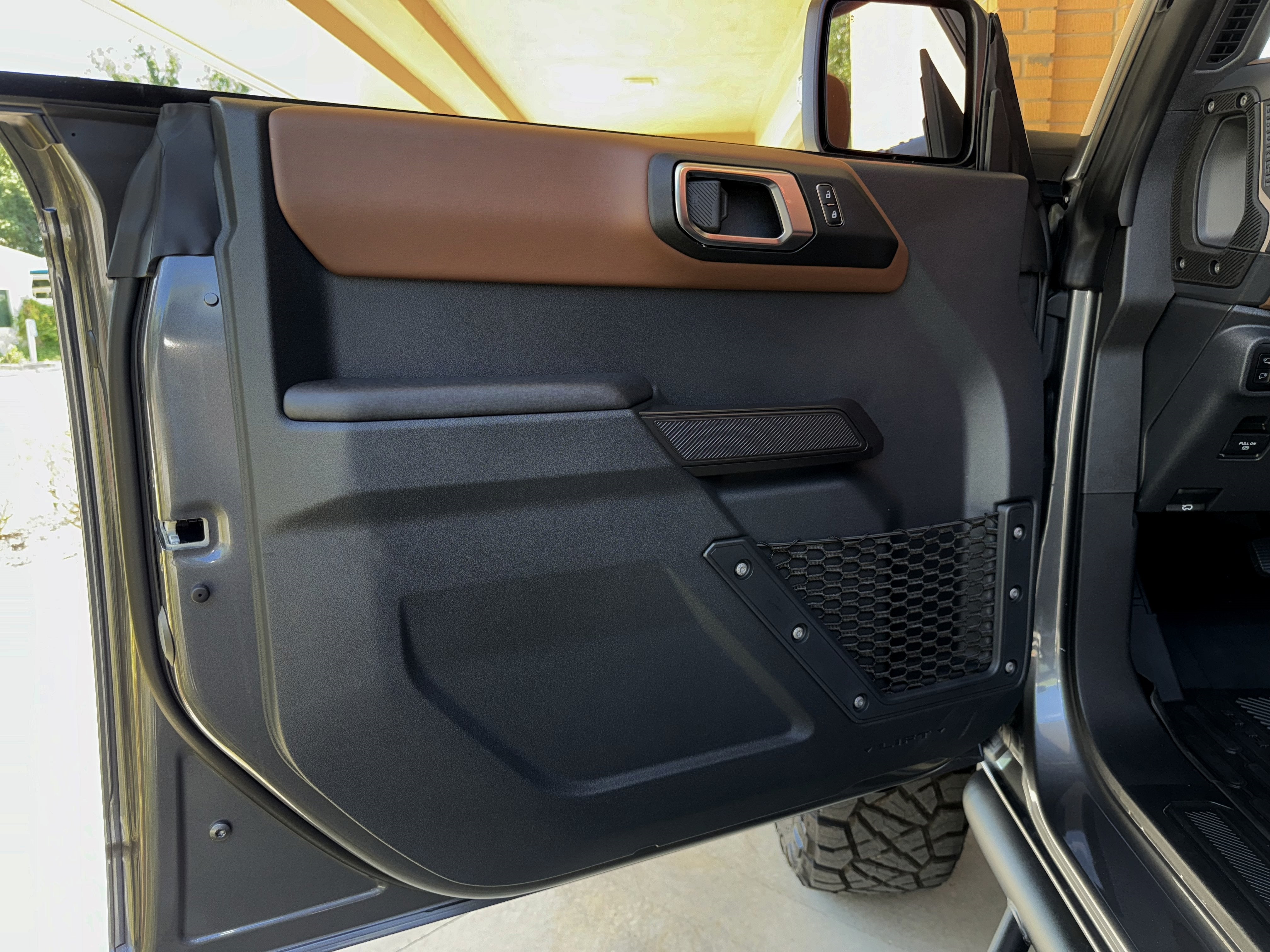 2024 Ford Bronco Outer Banks V6 Luxury Package Custom Lifted