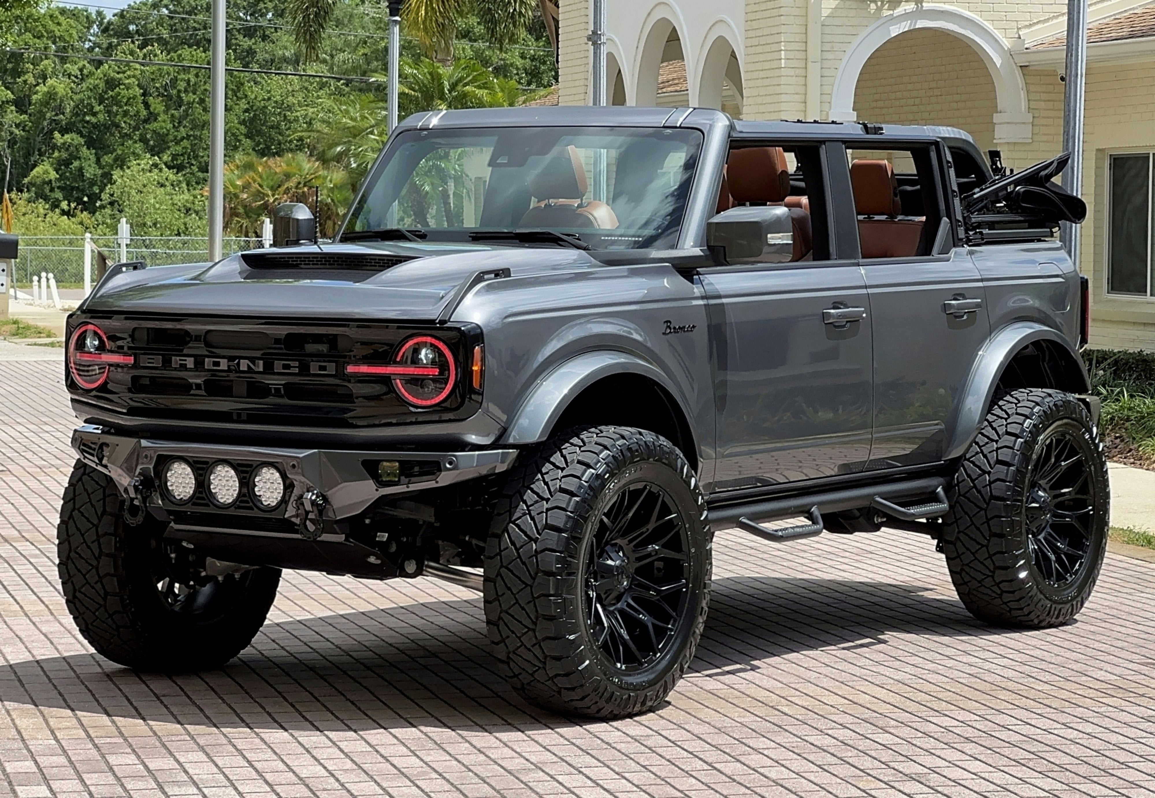 2024 Ford Bronco Outer Banks V6 Luxury Package Custom Lifted