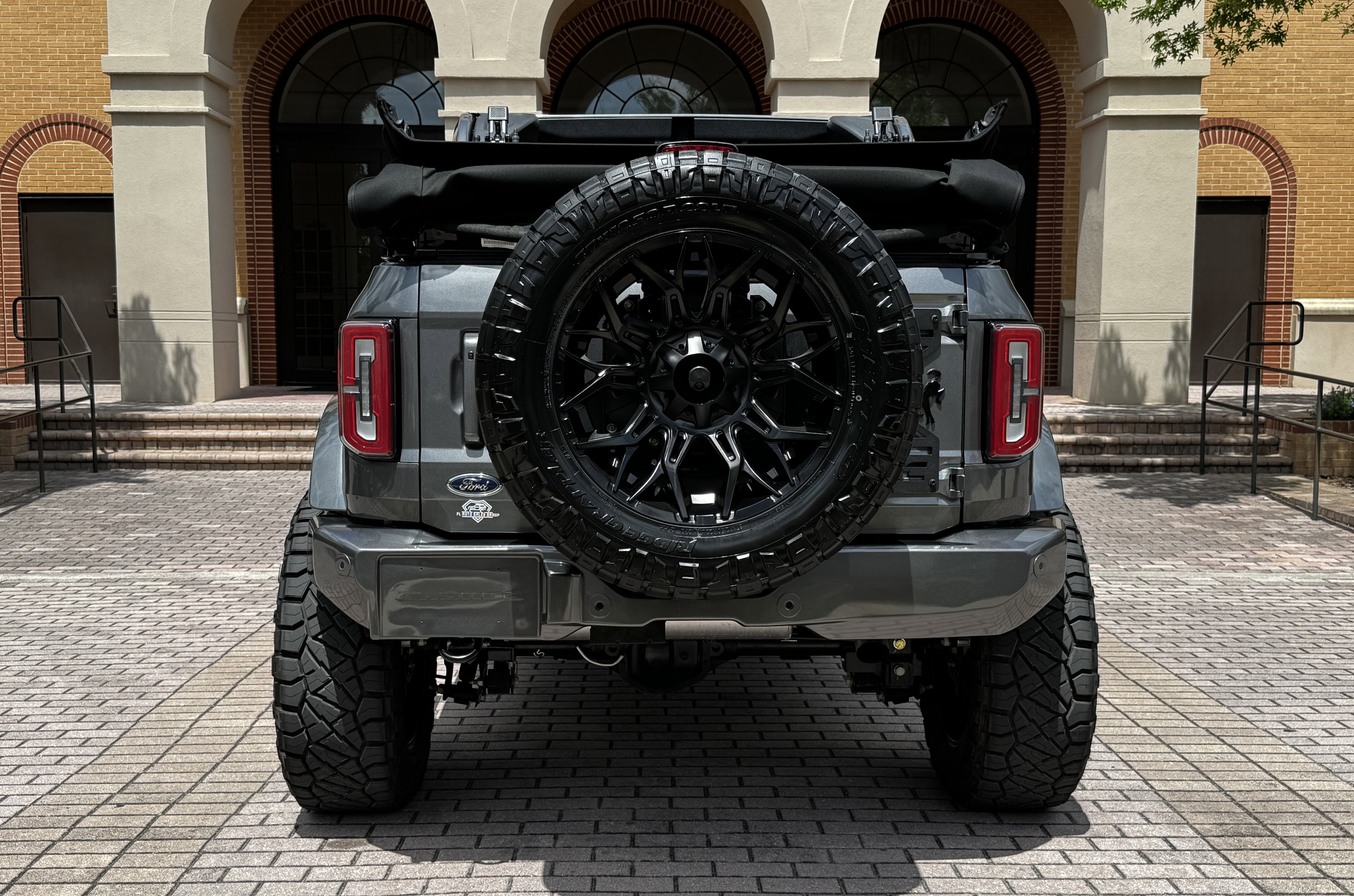 2024 Ford Bronco Outer Banks V6 Luxury Package Custom Lifted