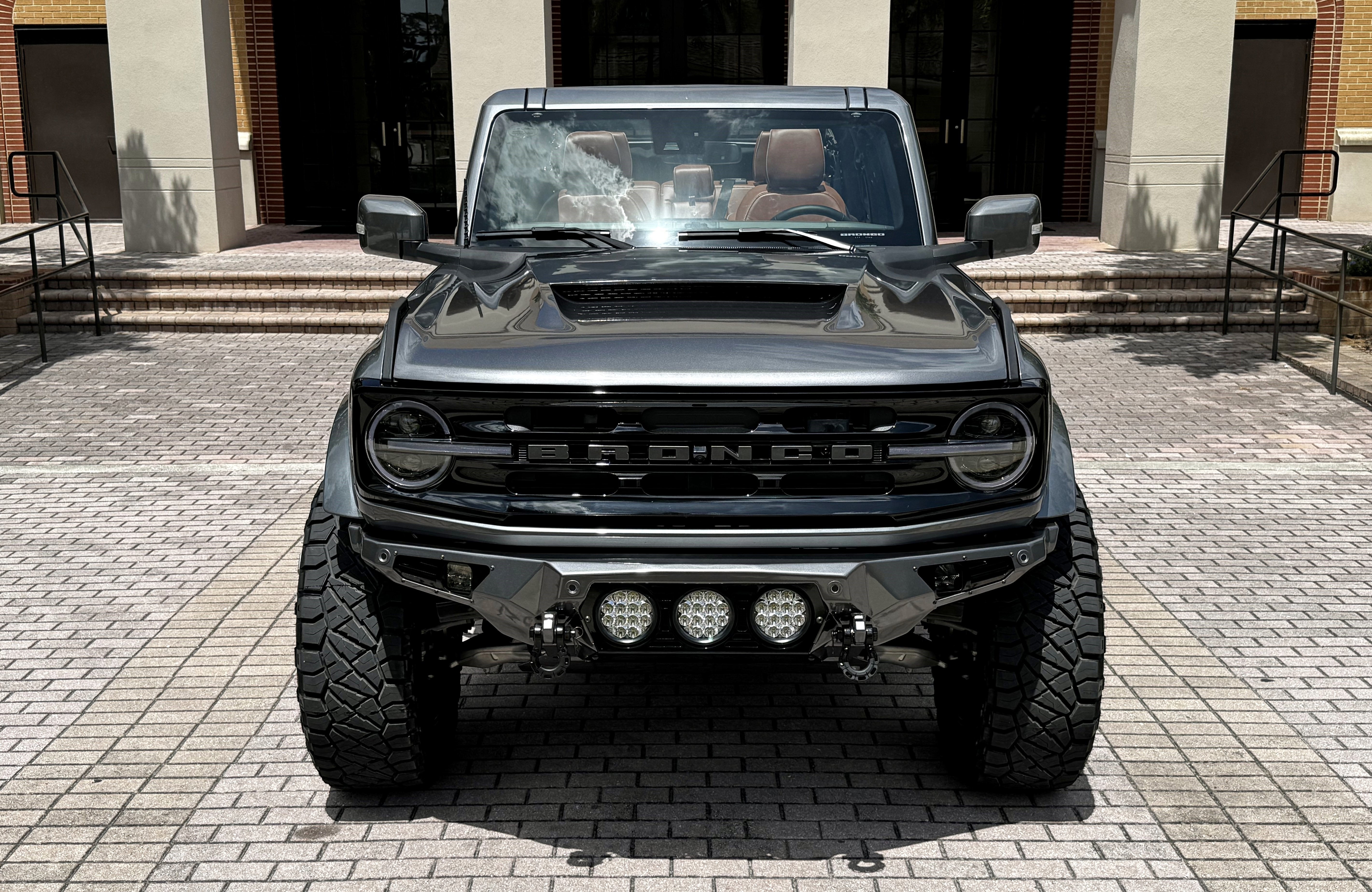2024 Ford Bronco Outer Banks V6 Luxury Package Custom Lifted