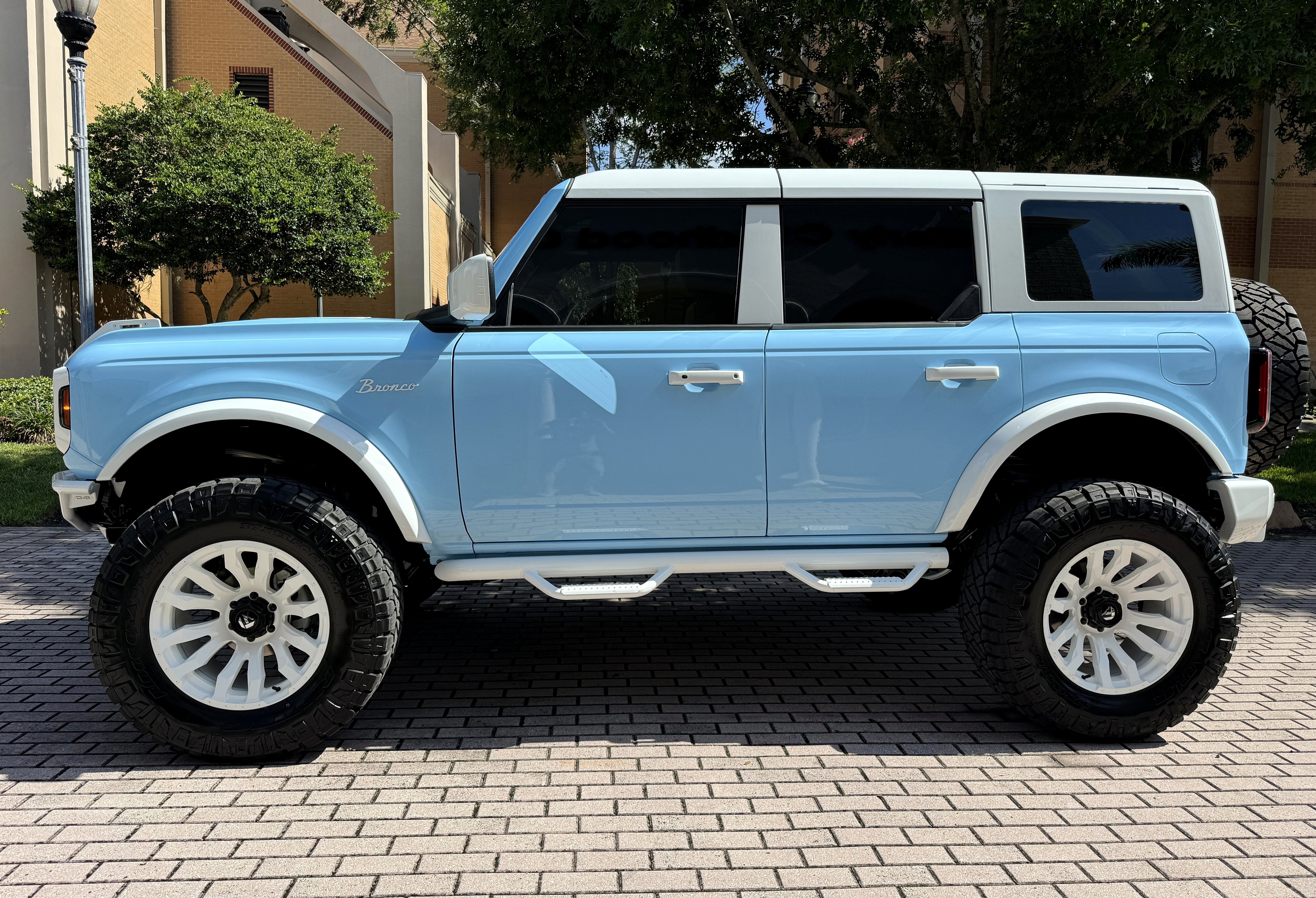 2025 Ford Bronco Custom Lifted Vintage Outer Banks Retro V6 Hard Top