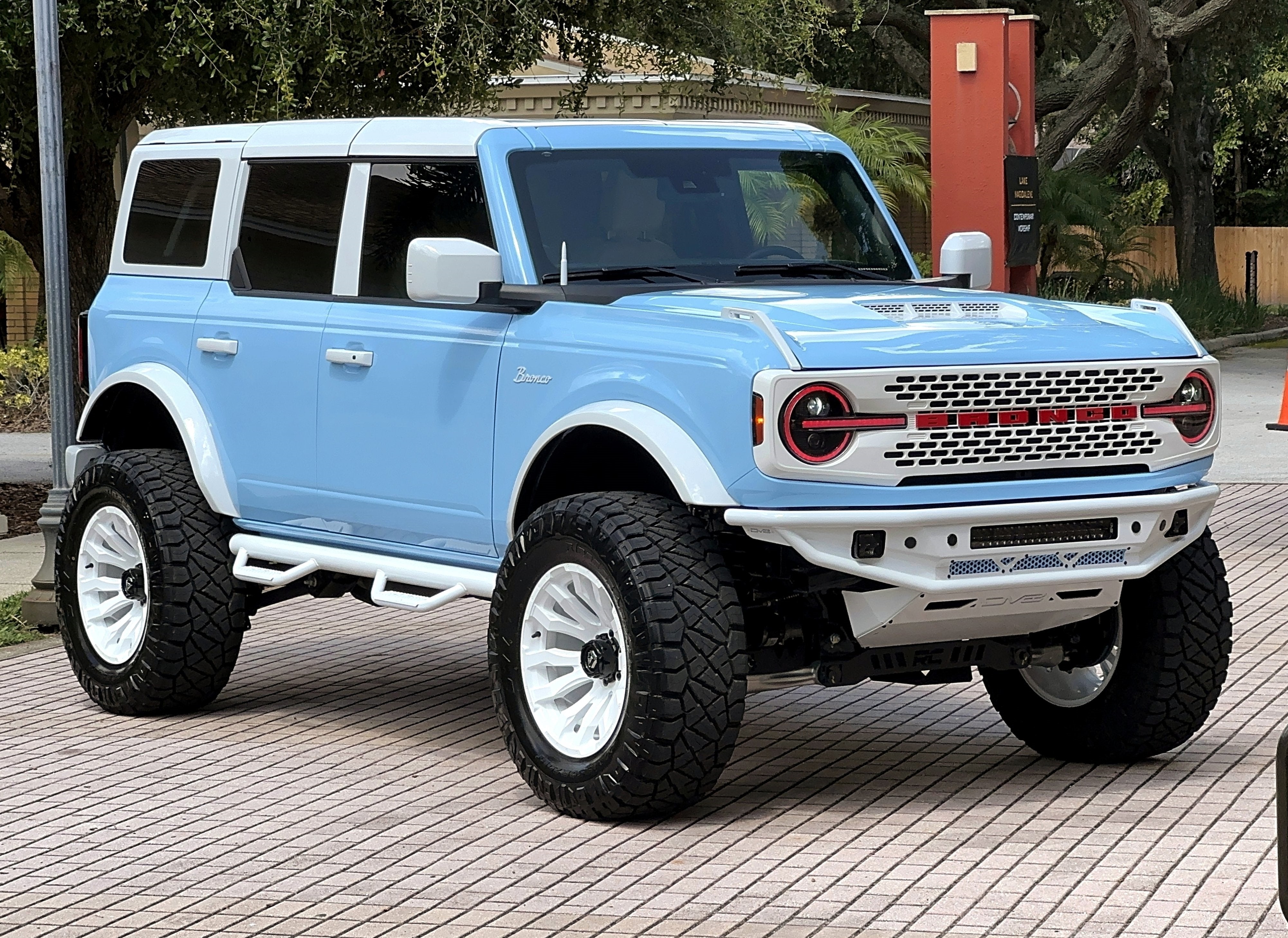 2025 Ford Bronco Custom Lifted Vintage Outer Banks Retro V6 Hard Top