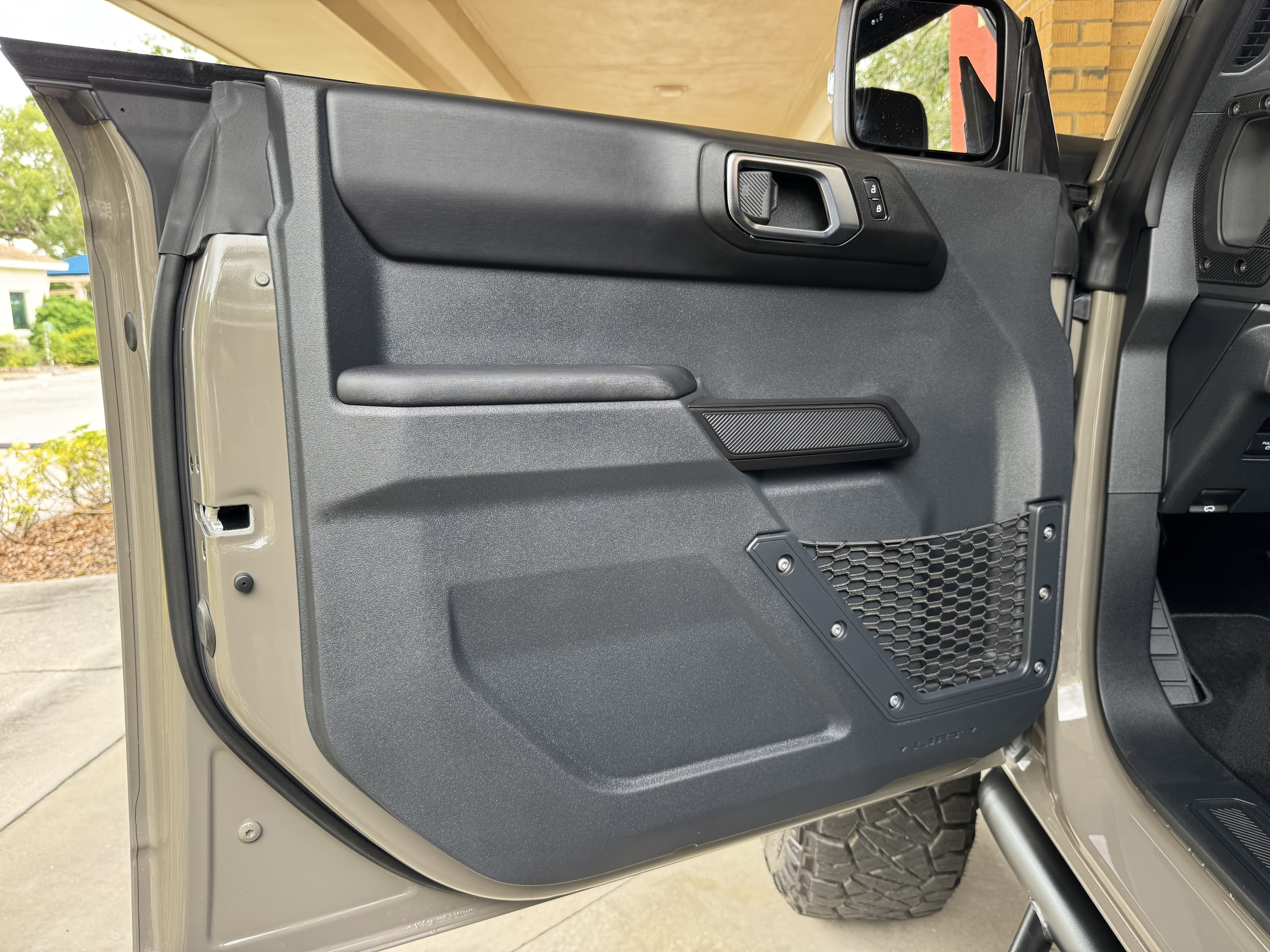 2025 Ford Bronco Outer Banks V6 Luxury Package Hard Top Custom Lifted