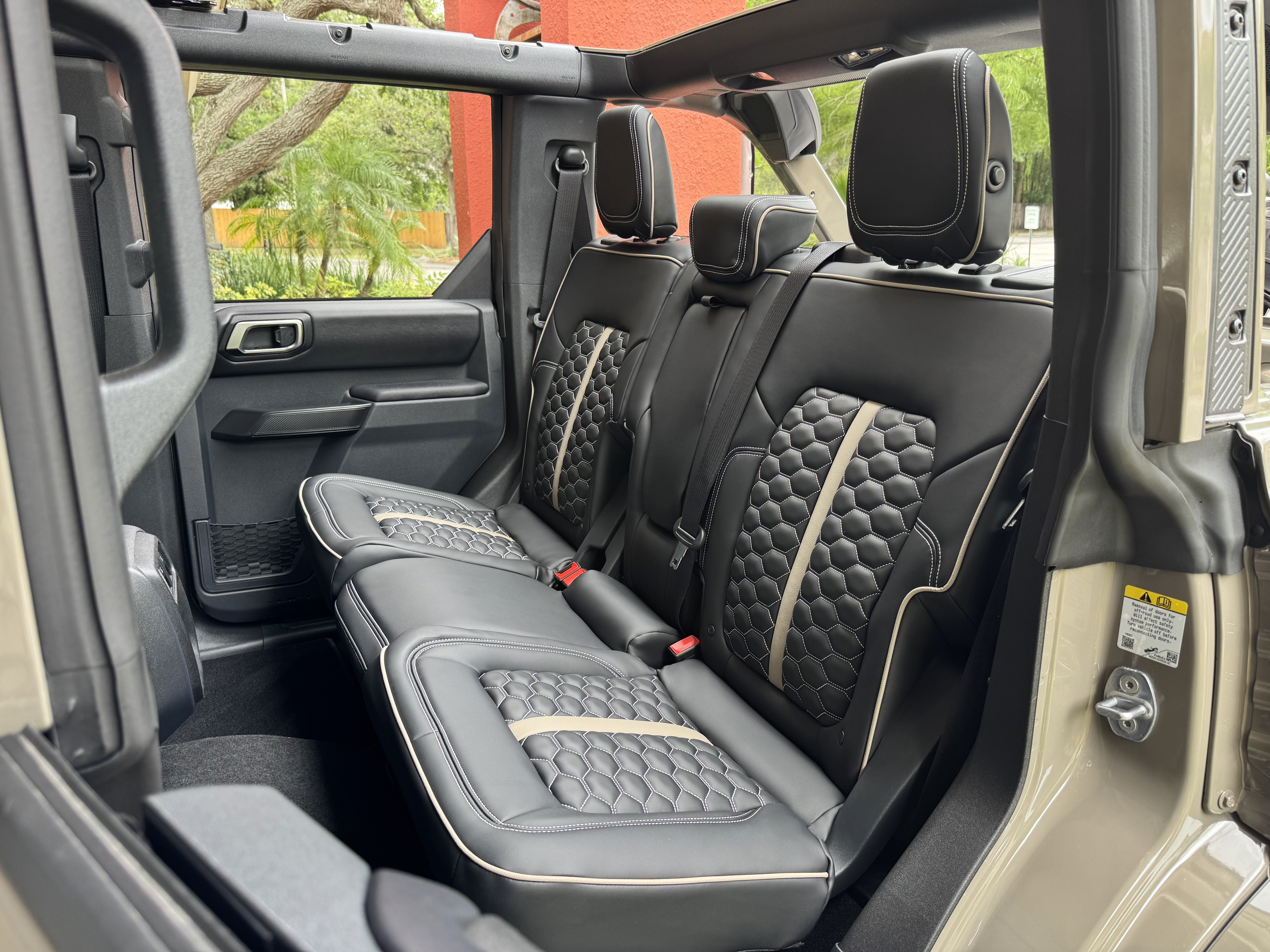 2025 Ford Bronco Outer Banks V6 Luxury Package Hard Top Custom Lifted