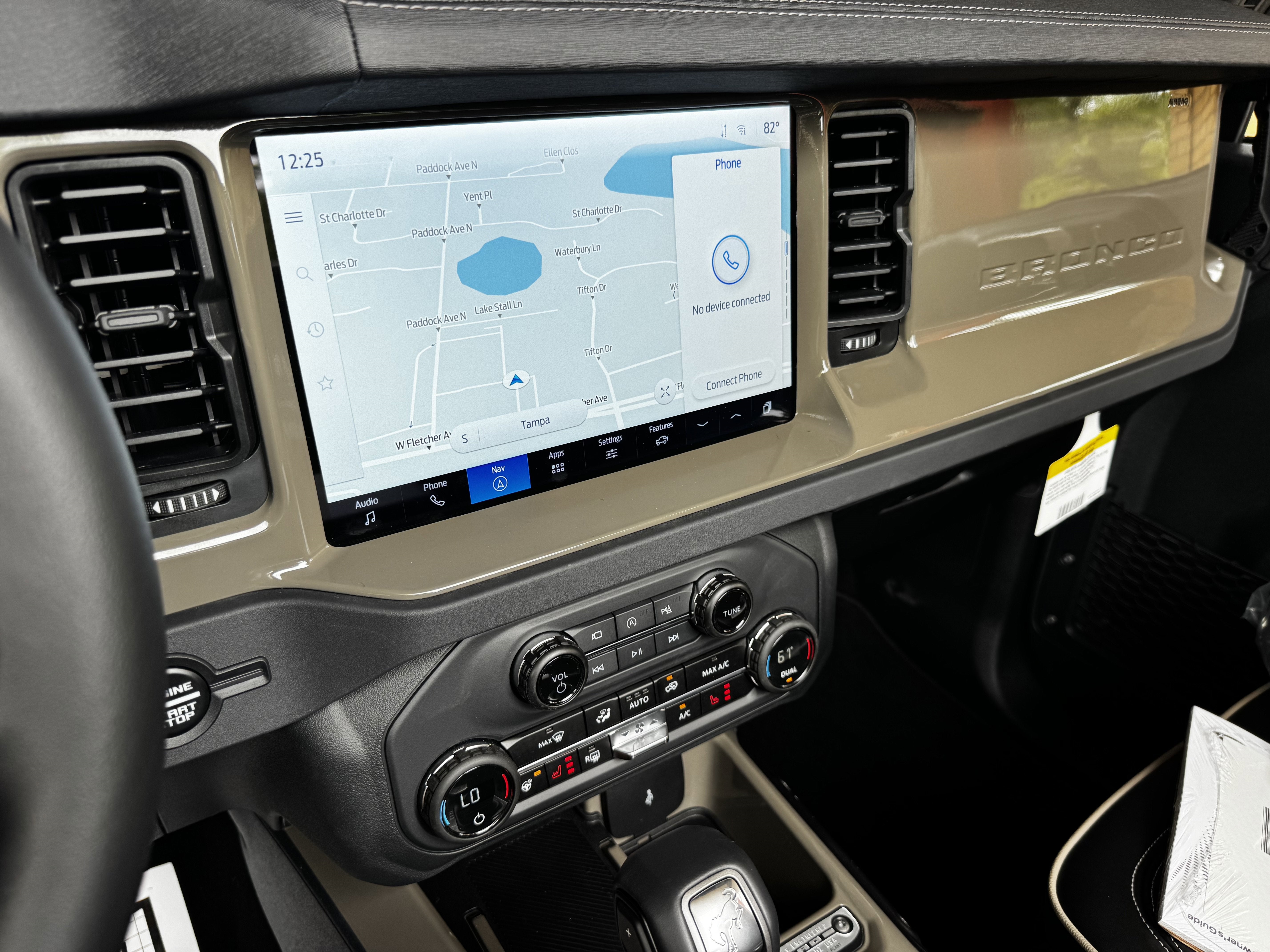 2025 Ford Bronco Outer Banks V6 Luxury Package Hard Top Custom Lifted