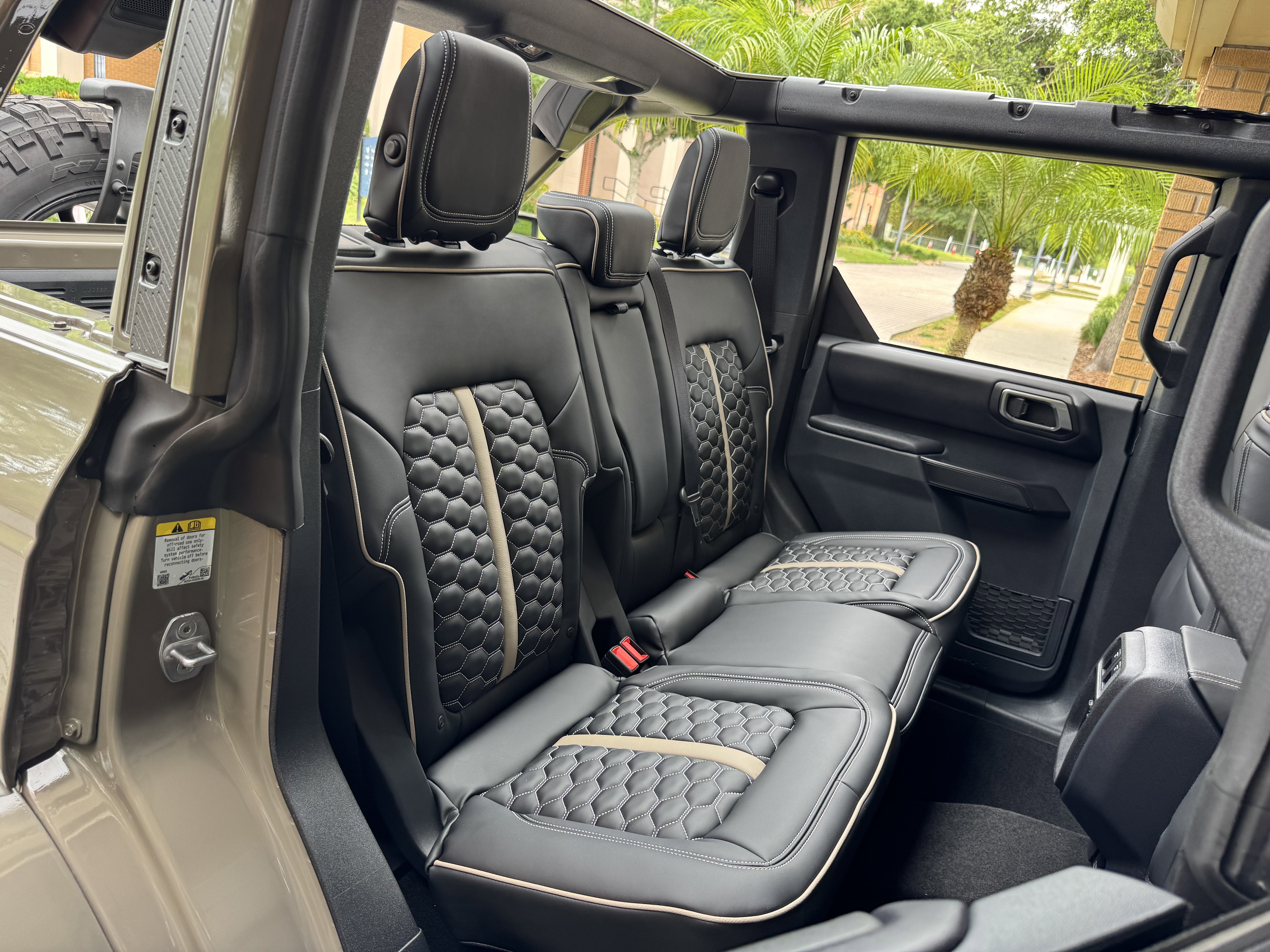 2025 Ford Bronco Outer Banks V6 Luxury Package Hard Top Custom Lifted