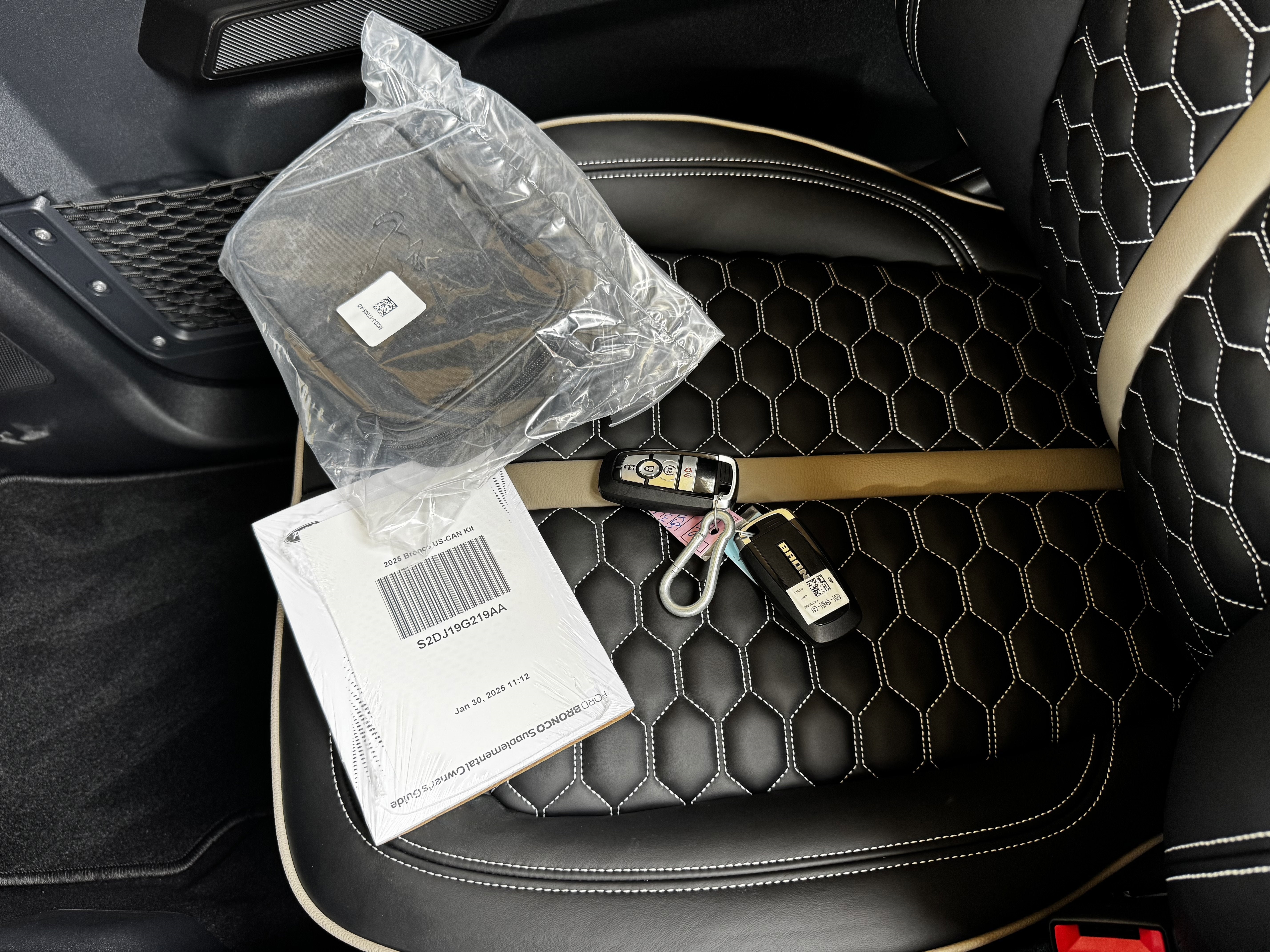 2025 Ford Bronco Outer Banks V6 Luxury Package Hard Top Custom Lifted