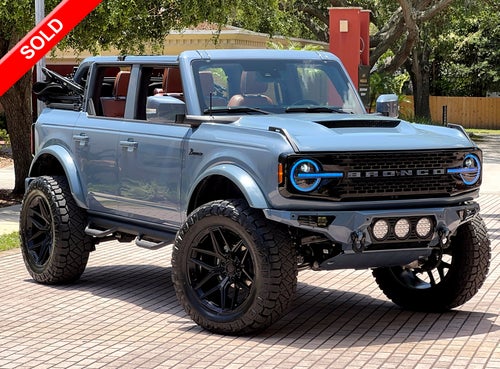 2025 Ford Bronco Outer Banks V6 Luxury Package Custom Lifted