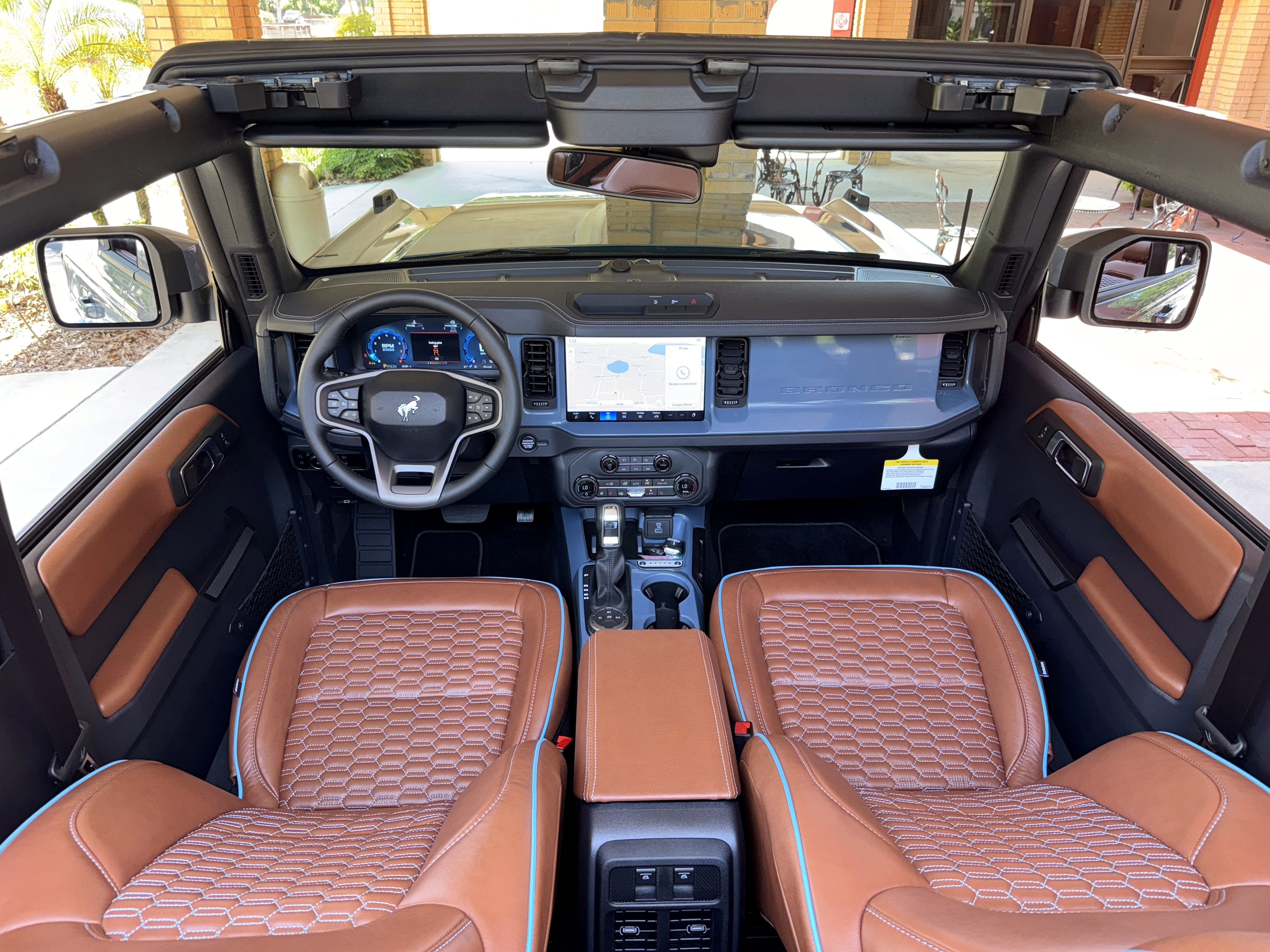 2025 Ford Bronco Outer Banks V6 Luxury Package Custom Lifted