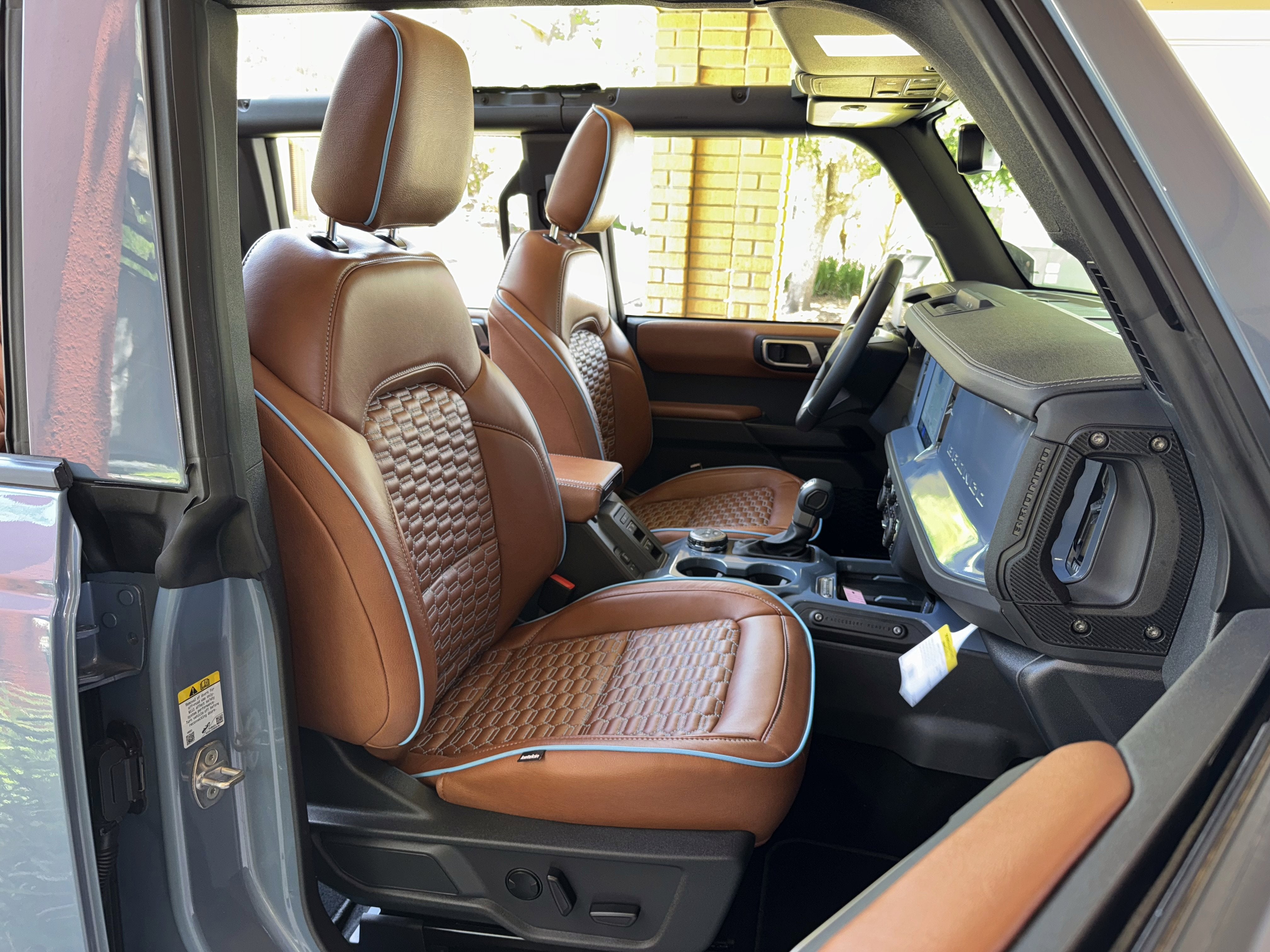 2025 Ford Bronco Outer Banks V6 Luxury Package Custom Lifted