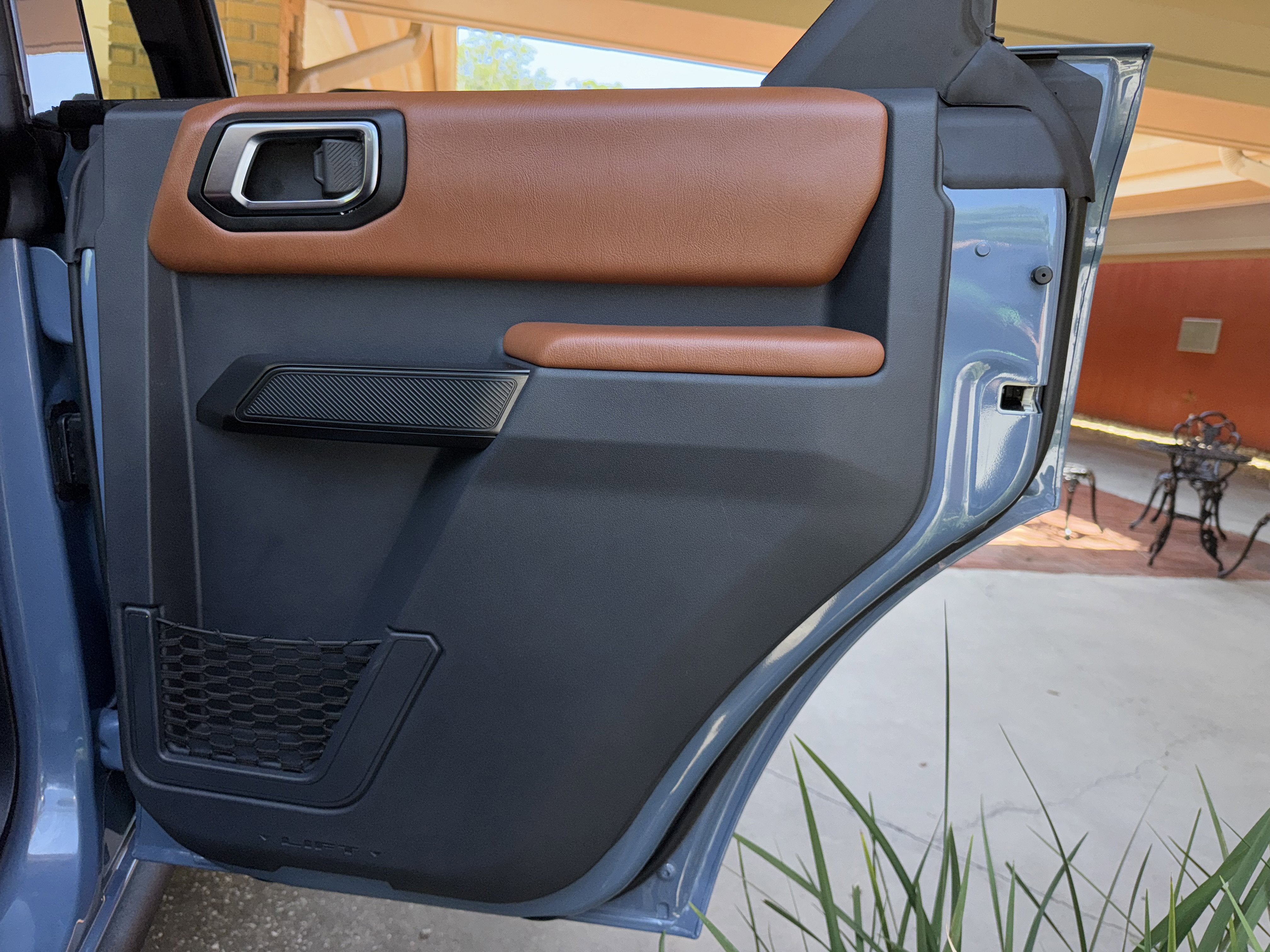 2025 Ford Bronco Outer Banks V6 Luxury Package Custom Lifted