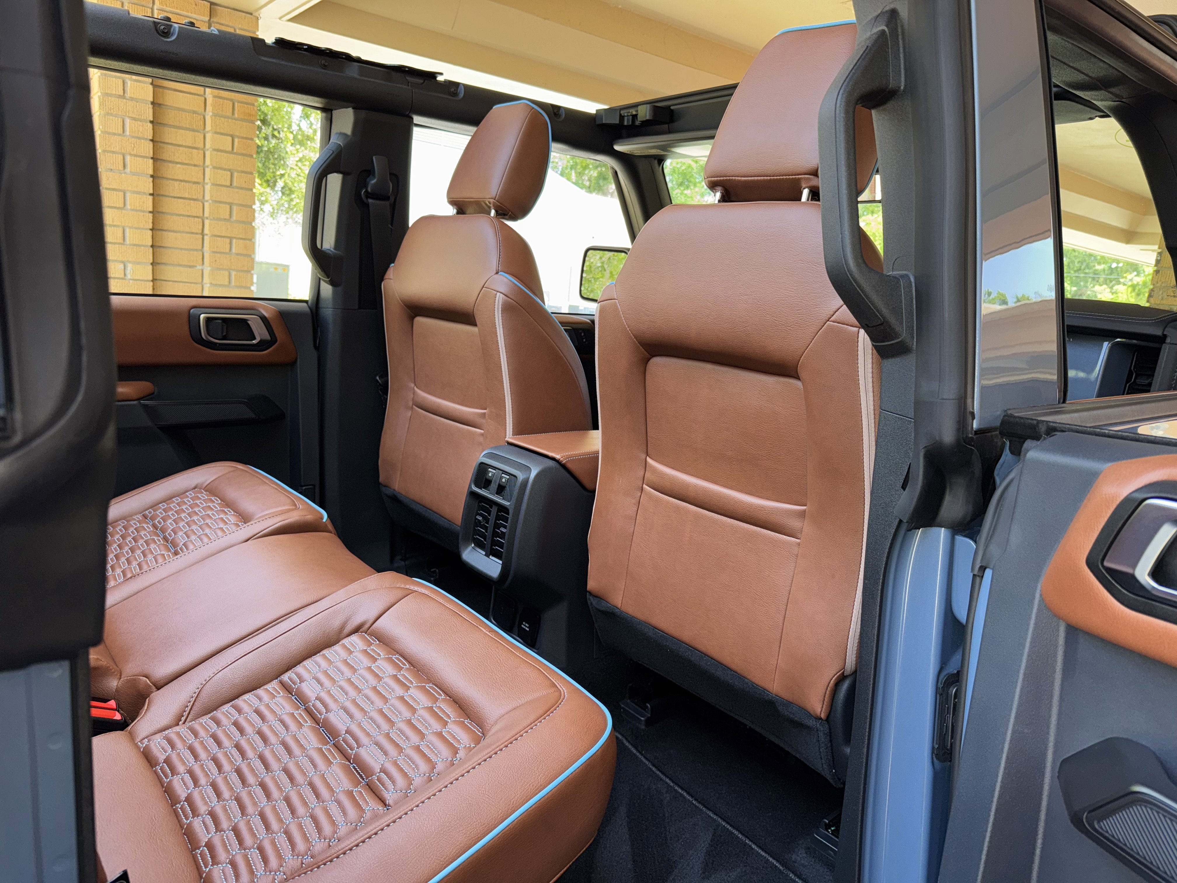 2025 Ford Bronco Outer Banks V6 Luxury Package Custom Lifted