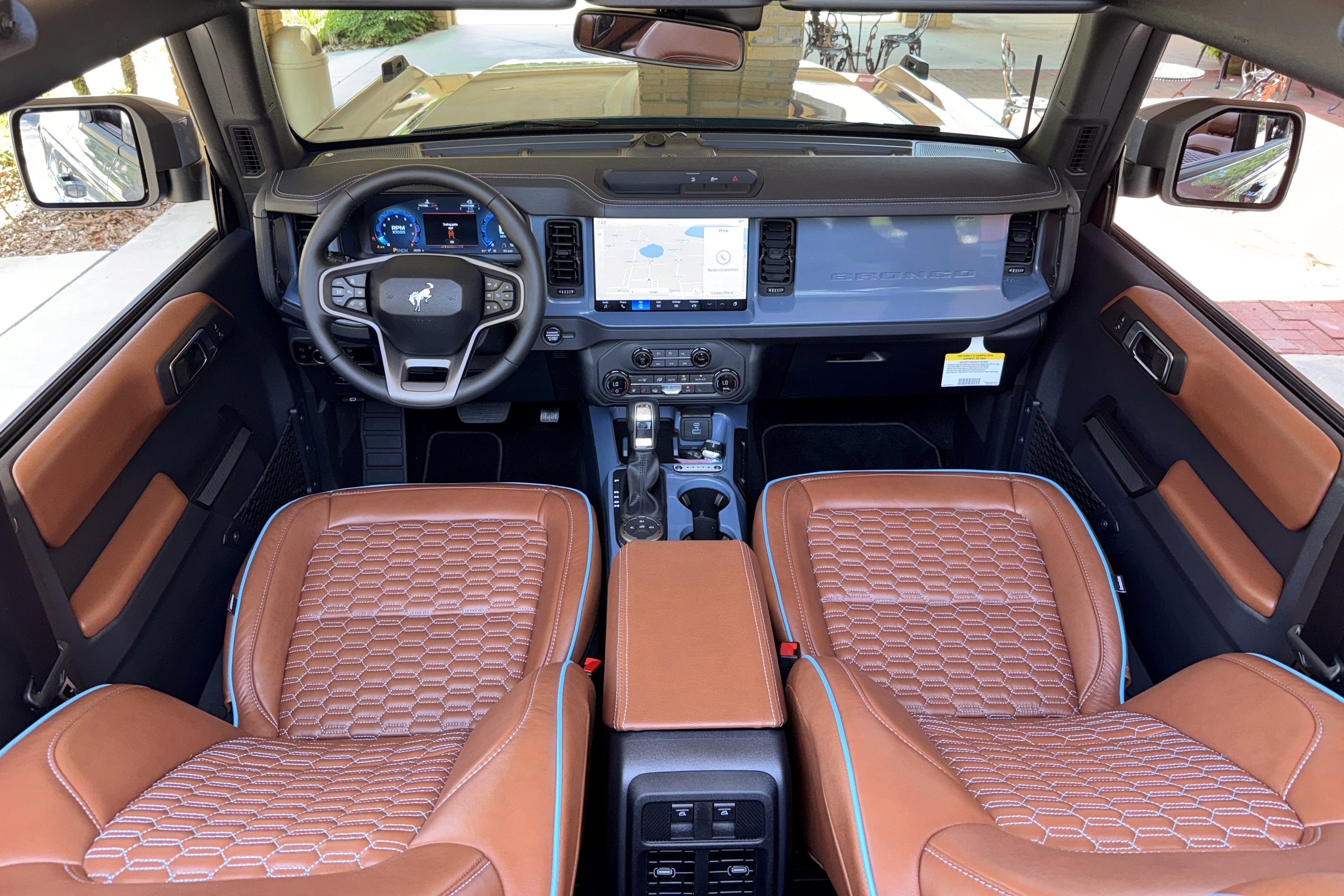 2025 Ford Bronco Outer Banks V6 Luxury Package Custom Lifted