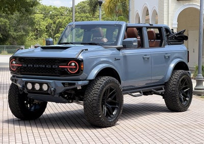 2025 Ford Bronco Outer Banks V6 Luxury Package Custom Lifted