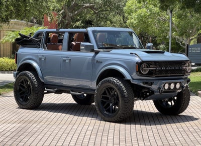 2025 Ford Bronco Outer Banks V6 Luxury Package Custom Lifted