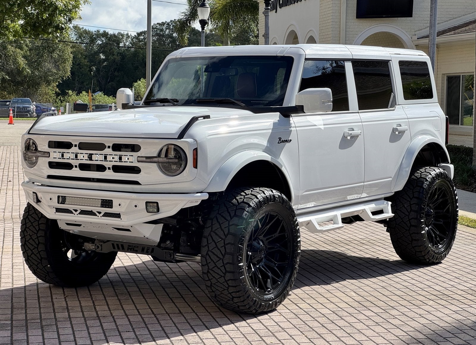 2024 Ford Bronco Outer Banks V6 Luxury Pkg