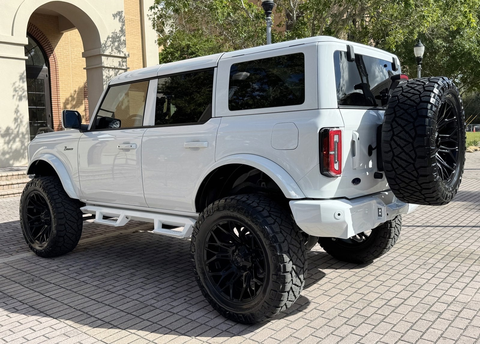 2024 Ford Bronco Outer Banks V6 Luxury Pkg