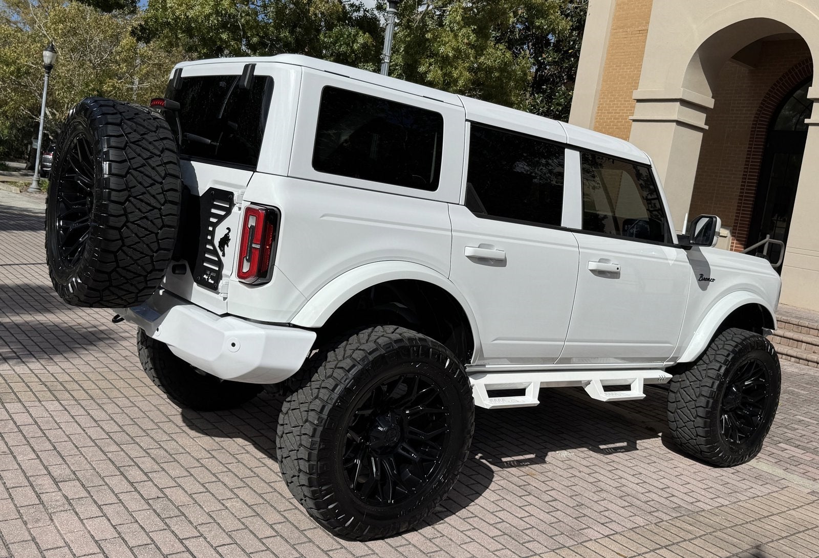 2024 Ford Bronco Outer Banks V6 Luxury Pkg