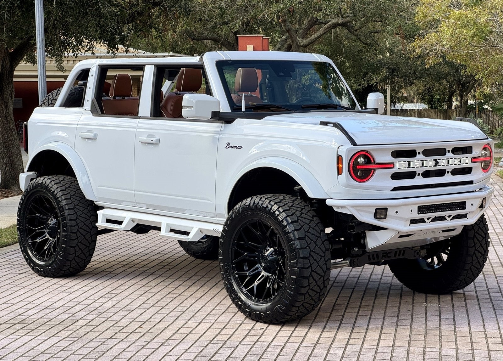 2024 Ford Bronco Outer Banks V6 Luxury Pkg