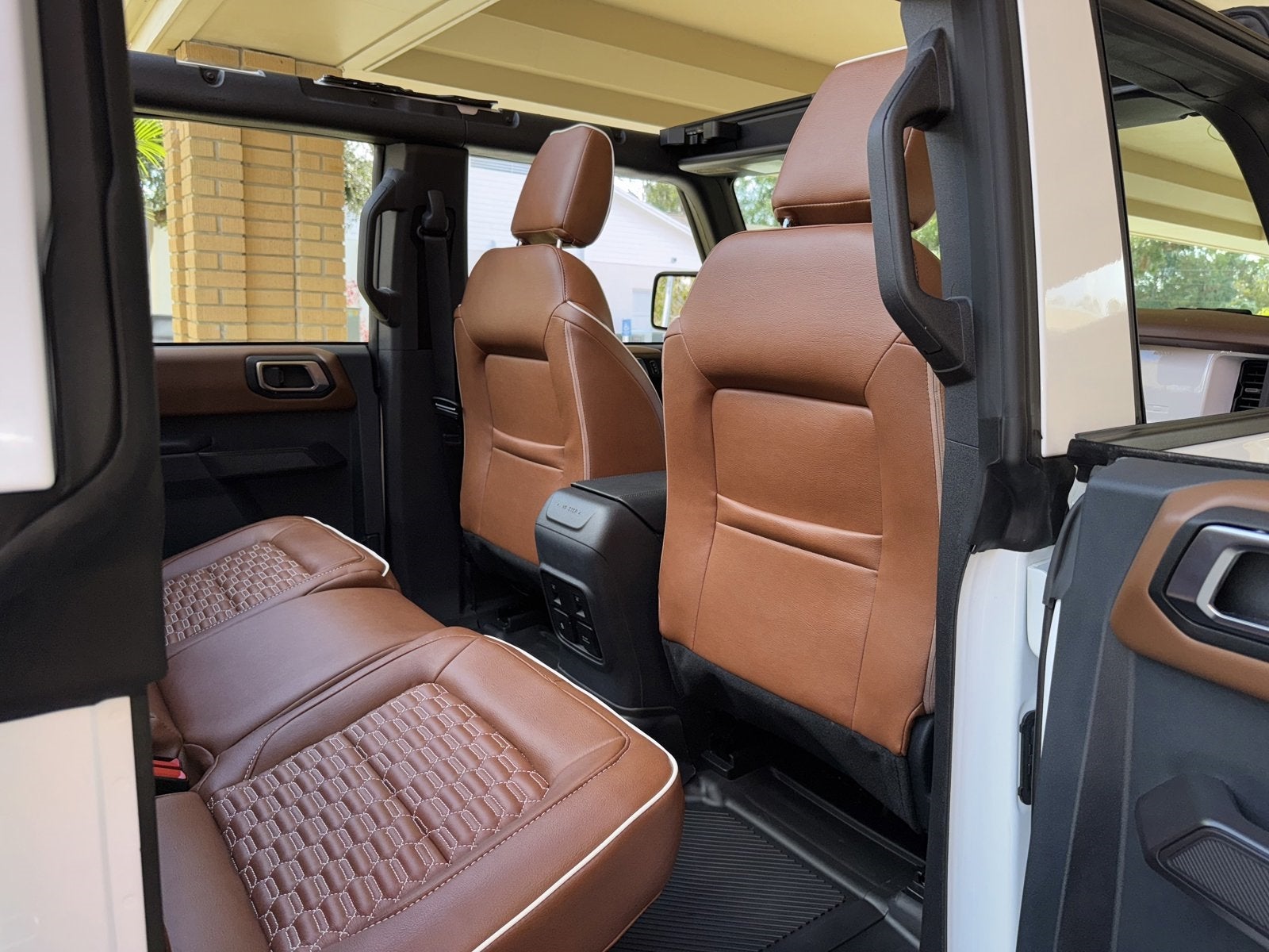 2024 Ford Bronco Outer Banks V6 Luxury Pkg