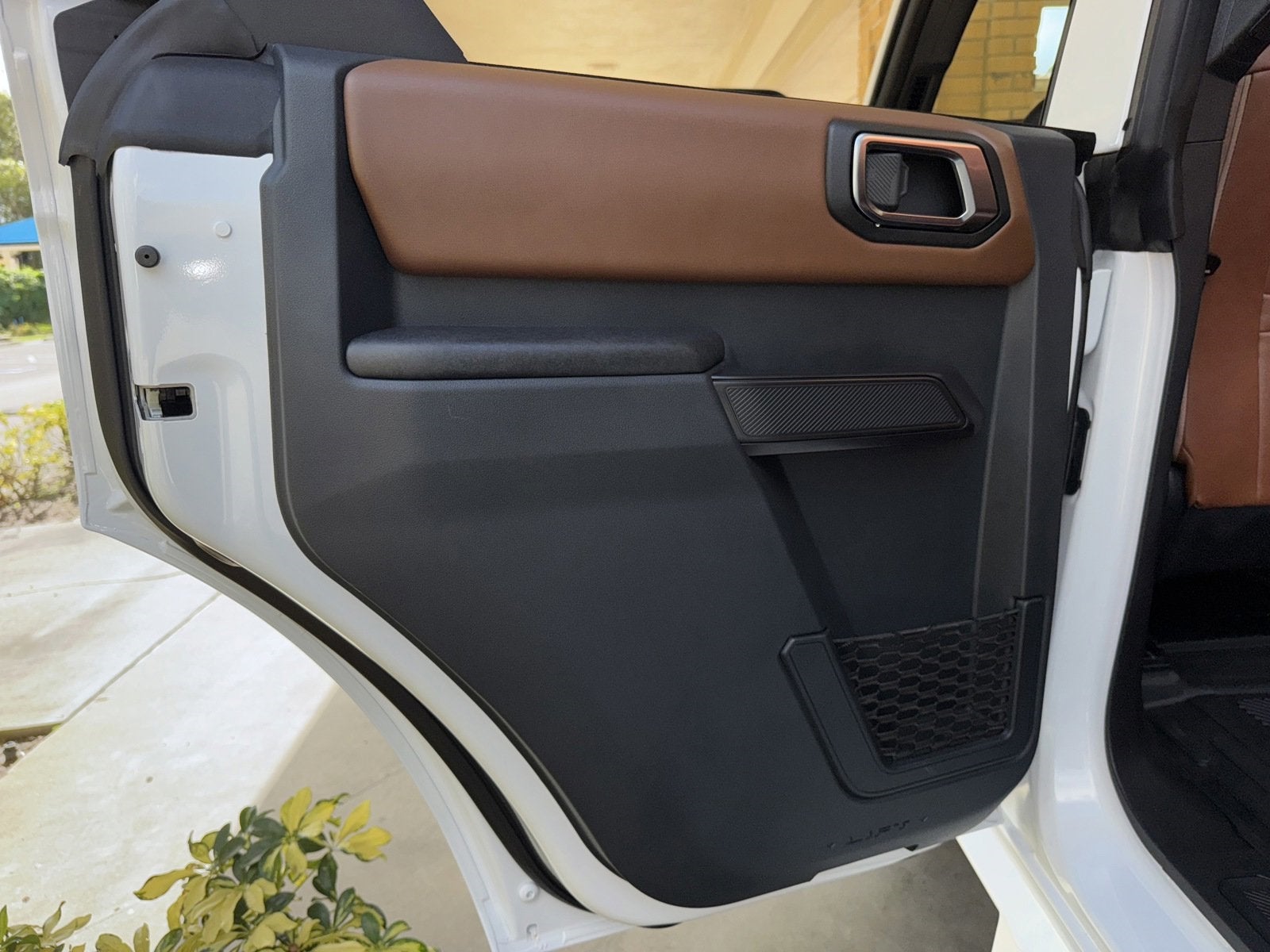 2024 Ford Bronco Outer Banks V6 Luxury Pkg