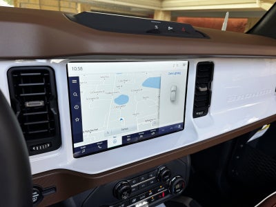 2024 Ford Bronco Outer Banks V6 Luxury Pkg