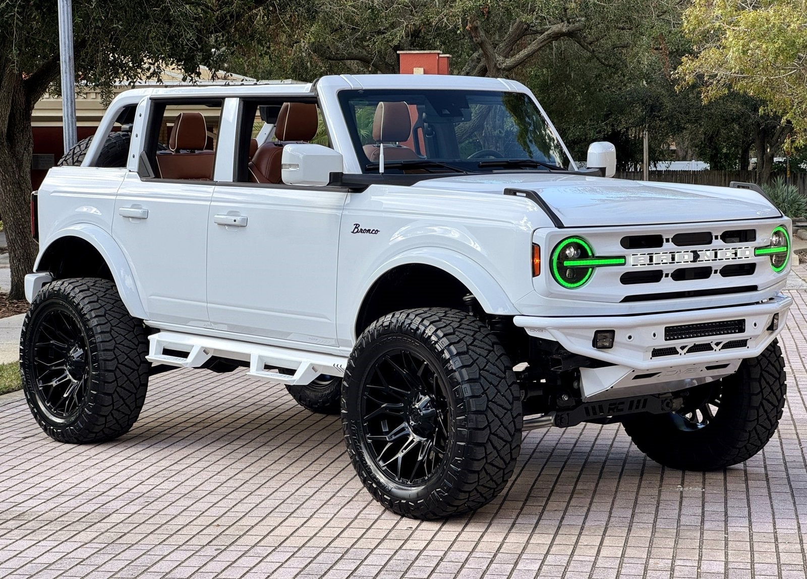 2024 Ford Bronco Outer Banks V6 Luxury Pkg