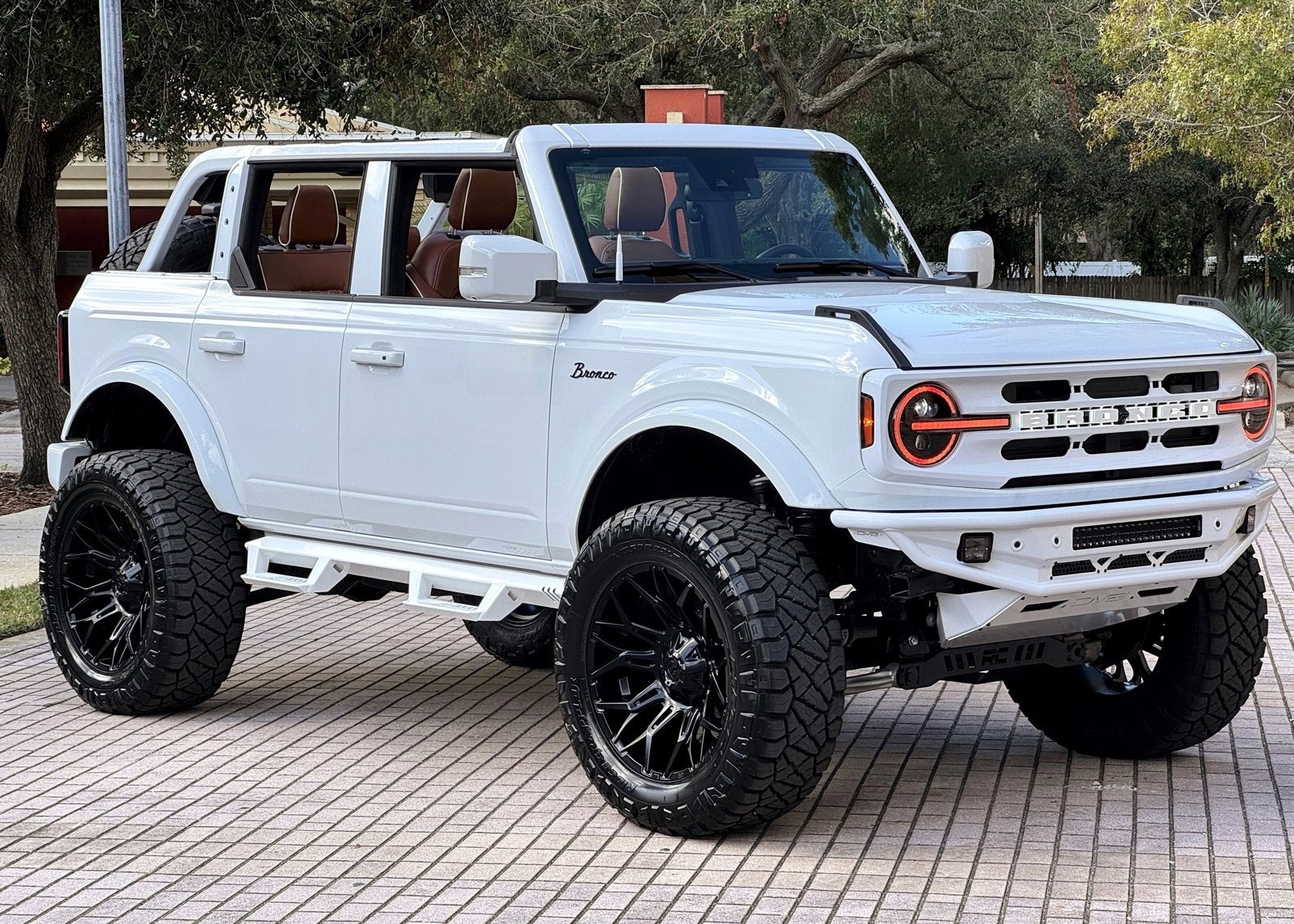 2024 Ford Bronco Outer Banks V6 Luxury Pkg