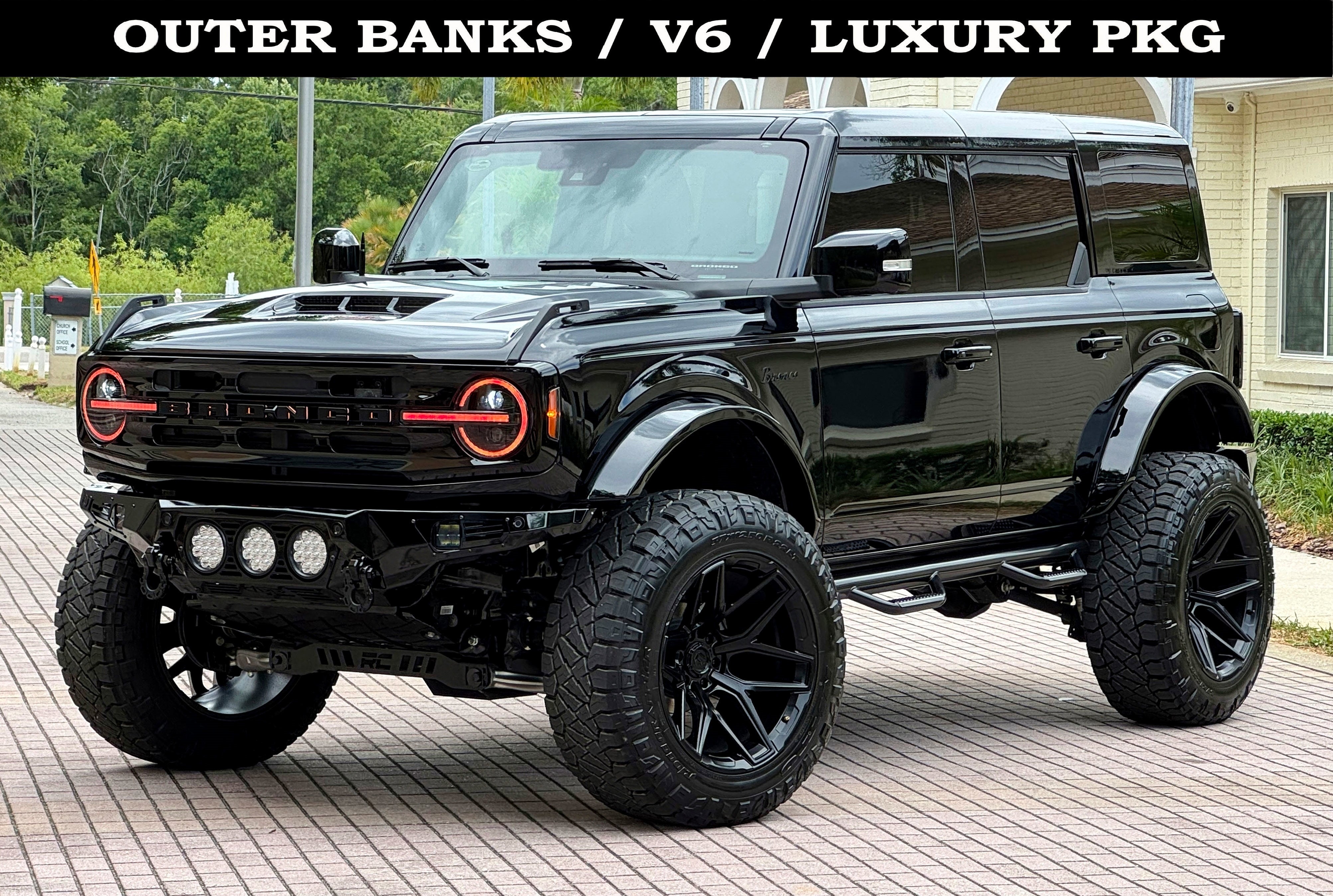 2025 Ford Bronco Outer Banks V6 Luxury Package Hard Top Custom Lifted