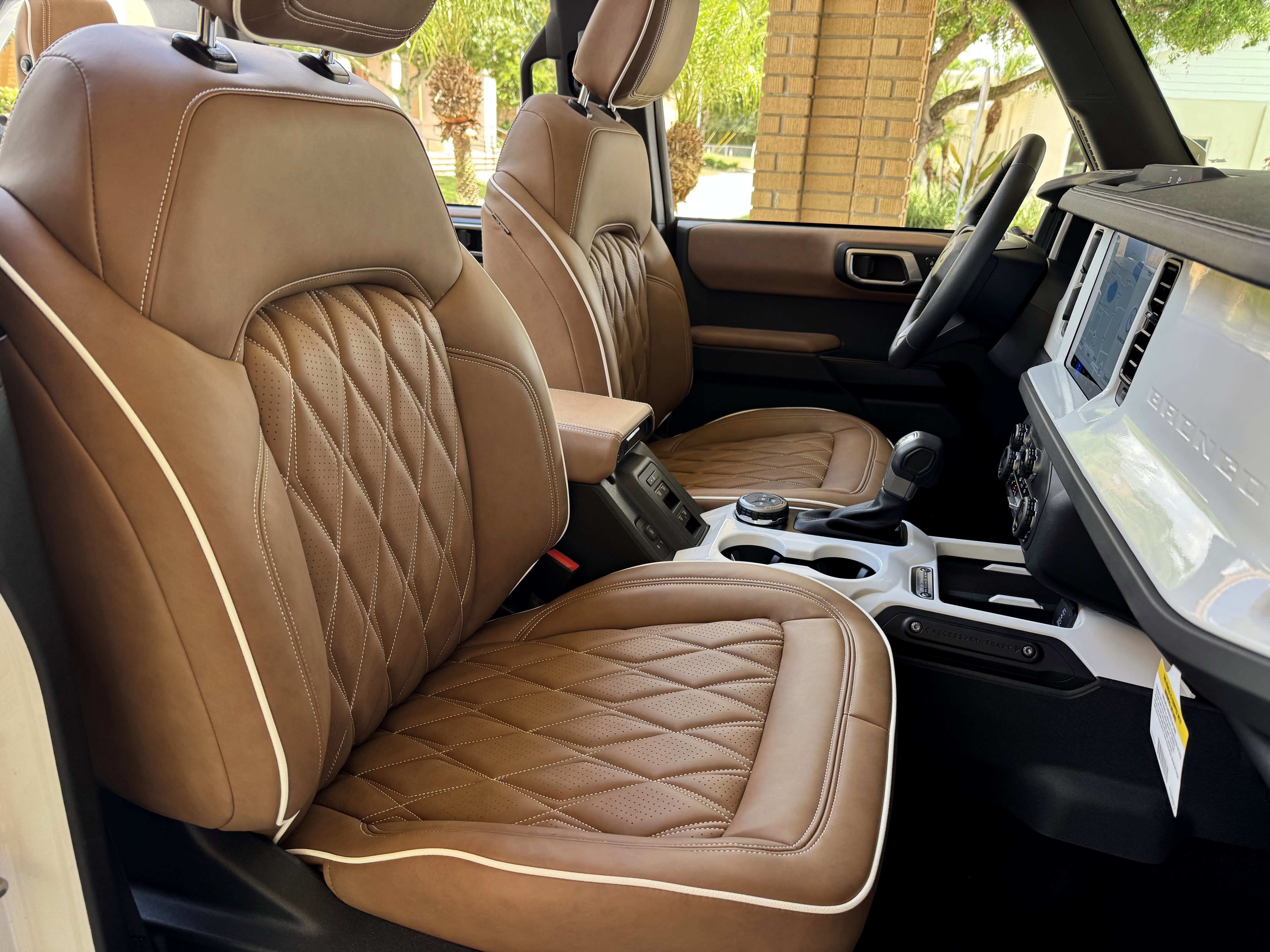 2025 Ford Bronco Outer Banks V6 Luxury Package Hard Top Custom Lifted