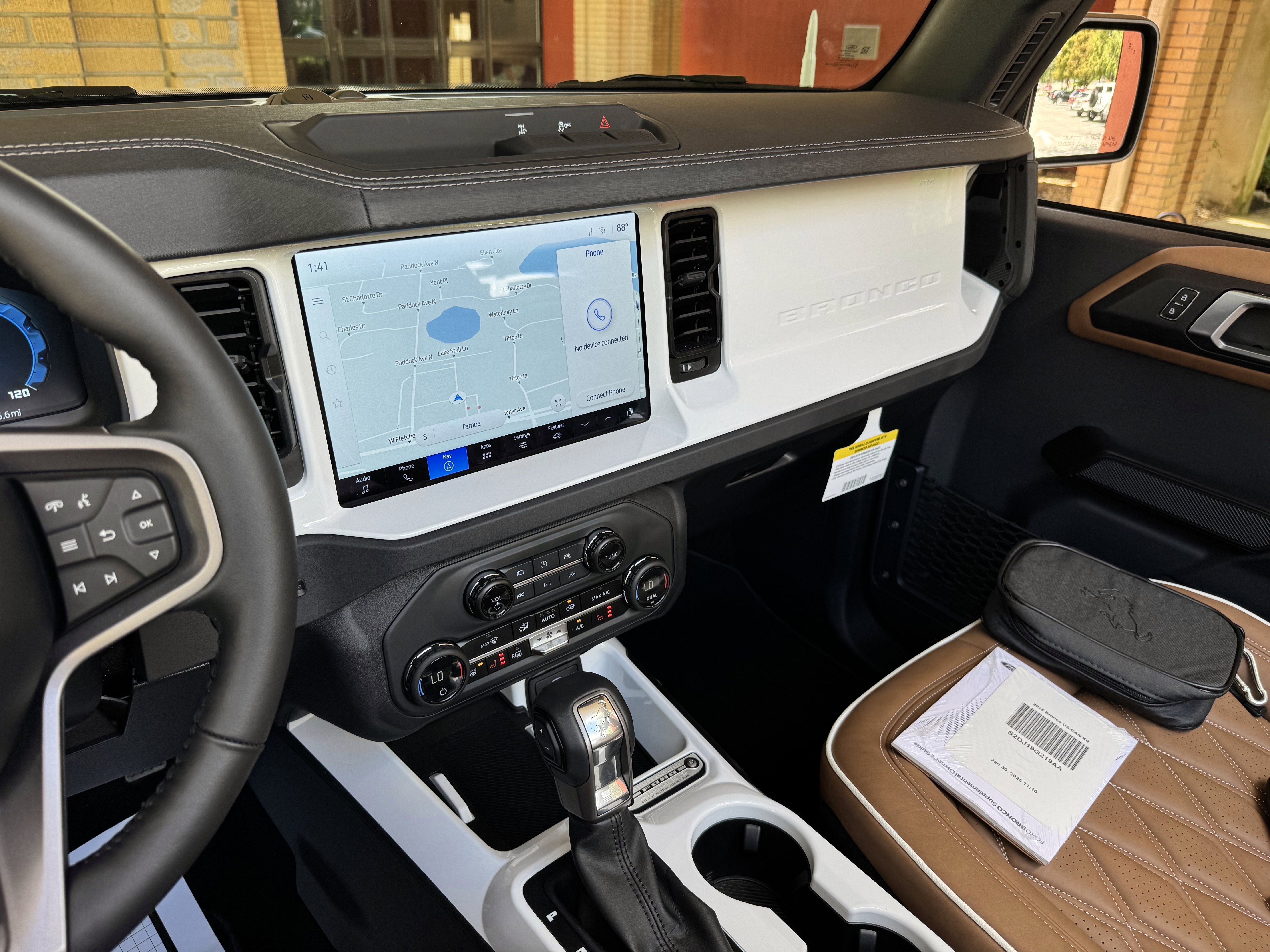 2025 Ford Bronco Outer Banks V6 Luxury Package Hard Top Custom Lifted