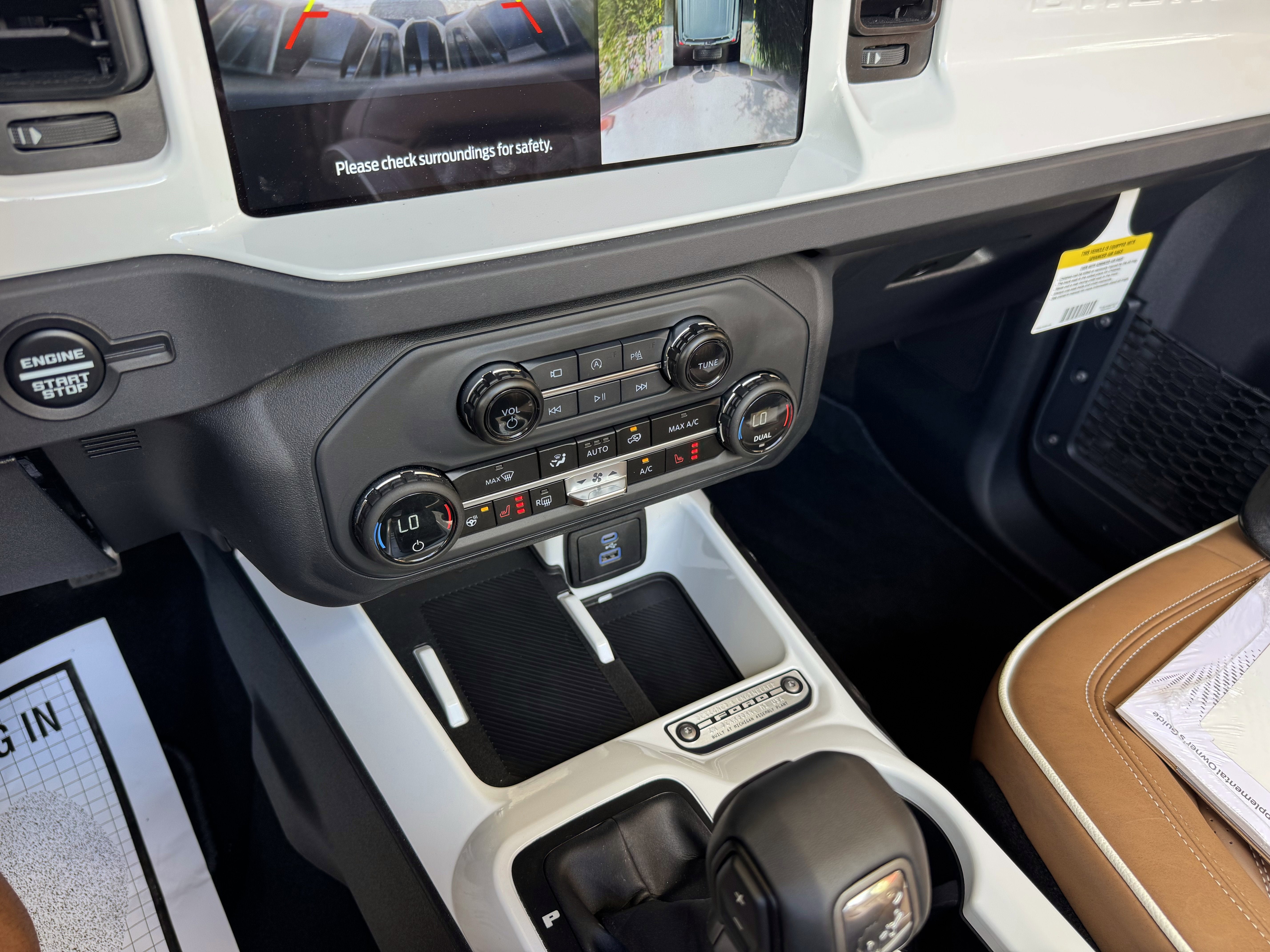 2025 Ford Bronco Outer Banks V6 Luxury Package Hard Top Custom Lifted