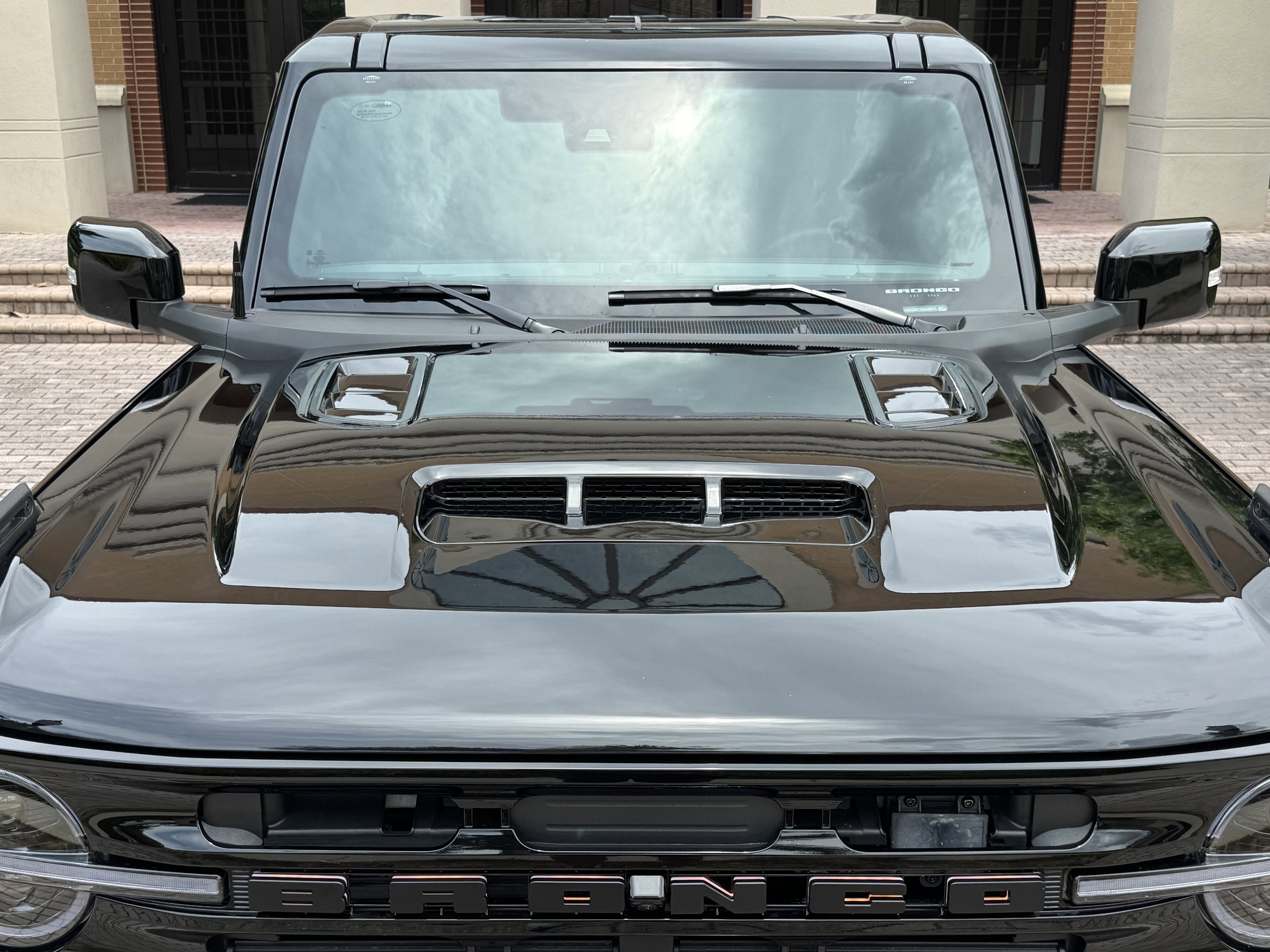 2025 Ford Bronco Outer Banks V6 Luxury Package Hard Top Custom Lifted