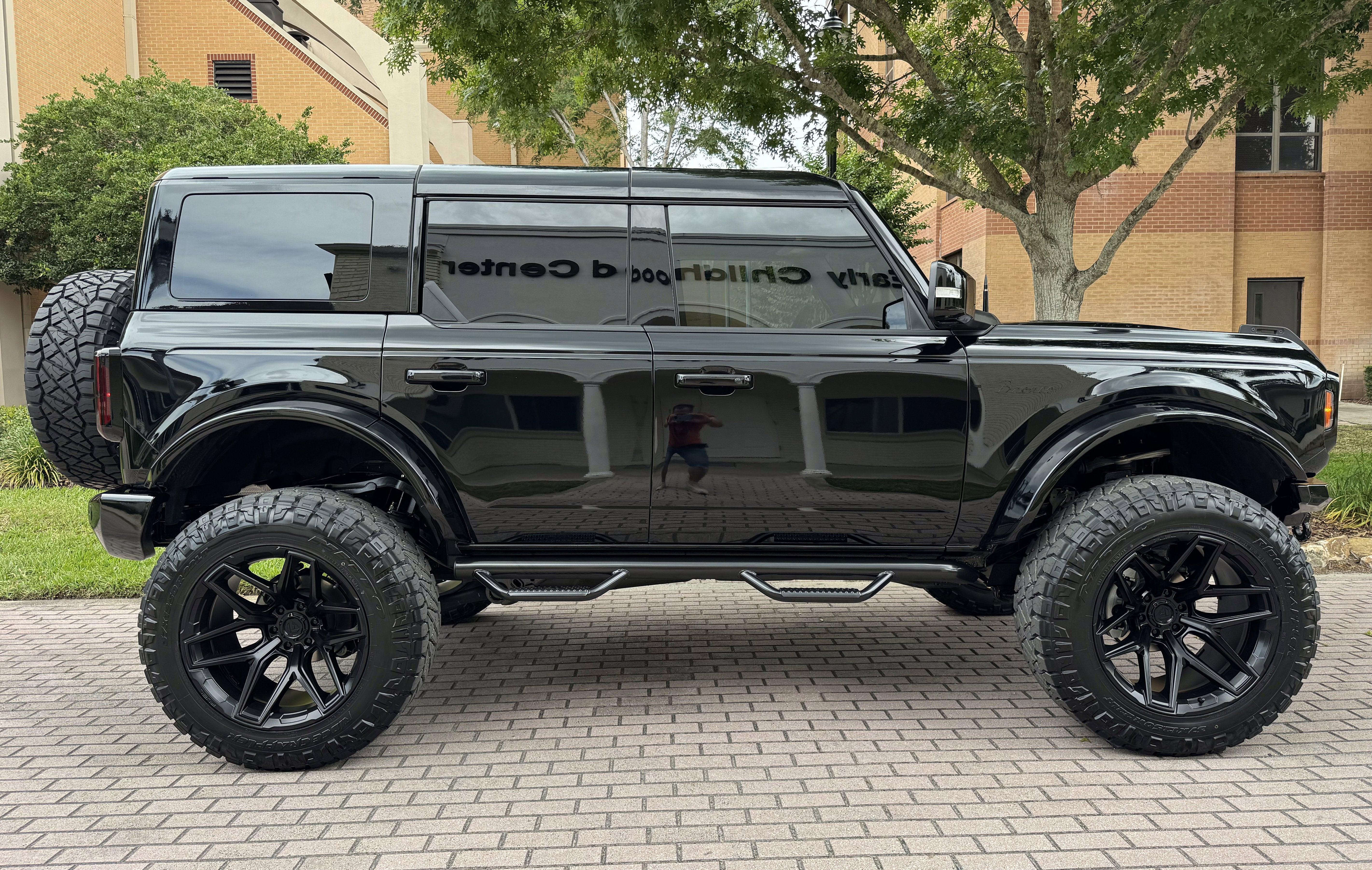 2025 Ford Bronco Outer Banks V6 Luxury Package Hard Top Custom Lifted