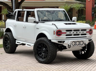 2025 Ford Bronco V6 Outer Banks Luxury Package Custom Lifted