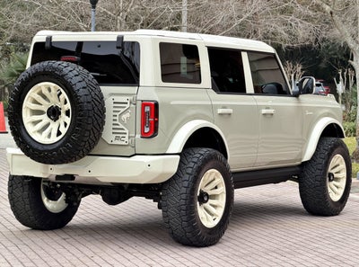 2025 Ford Bronco V6 Wimbledon White Retro Outer Banks Luxury Pkg Custom Lifted