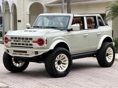 2025 Ford Bronco V6 Wimbledon White Retro Outer Banks Luxury Pkg Custom Lifted