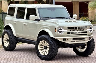 2025 Ford Bronco V6 Wimbledon White Retro Outer Banks Luxury Pkg Custom Lifted