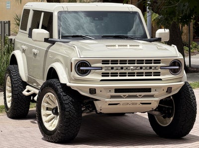 2026 Ford Bronco V6 Wimbledon White Retro Outer Banks Luxury Pkg Custom Lifted