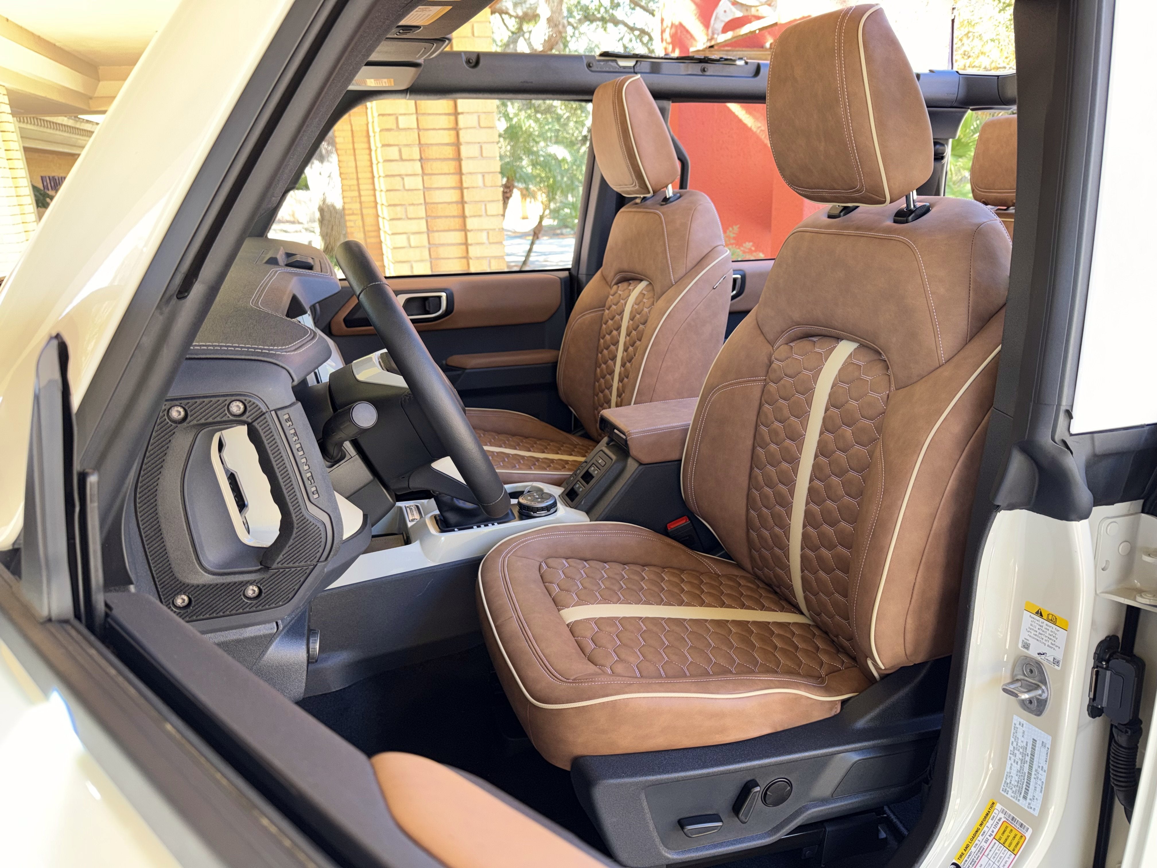 2026 Ford Bronco V6 Wimbledon White Retro Outer Banks Luxury Pkg Custom Lifted