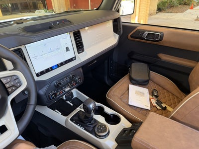 2026 Ford Bronco V6 Wimbledon White Retro Outer Banks Luxury Pkg Custom Lifted