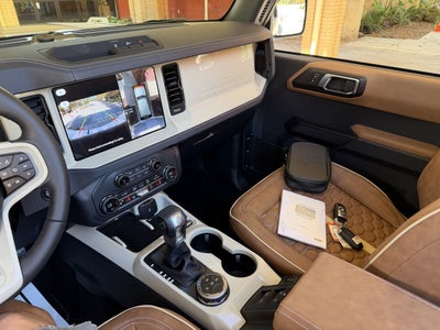 2026 Ford Bronco V6 Wimbledon White Retro Outer Banks Luxury Pkg Custom Lifted