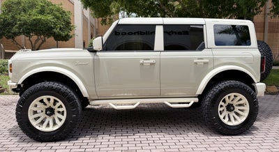 2026 Ford Bronco V6 Wimbledon White Retro Outer Banks Luxury Pkg Custom Lifted