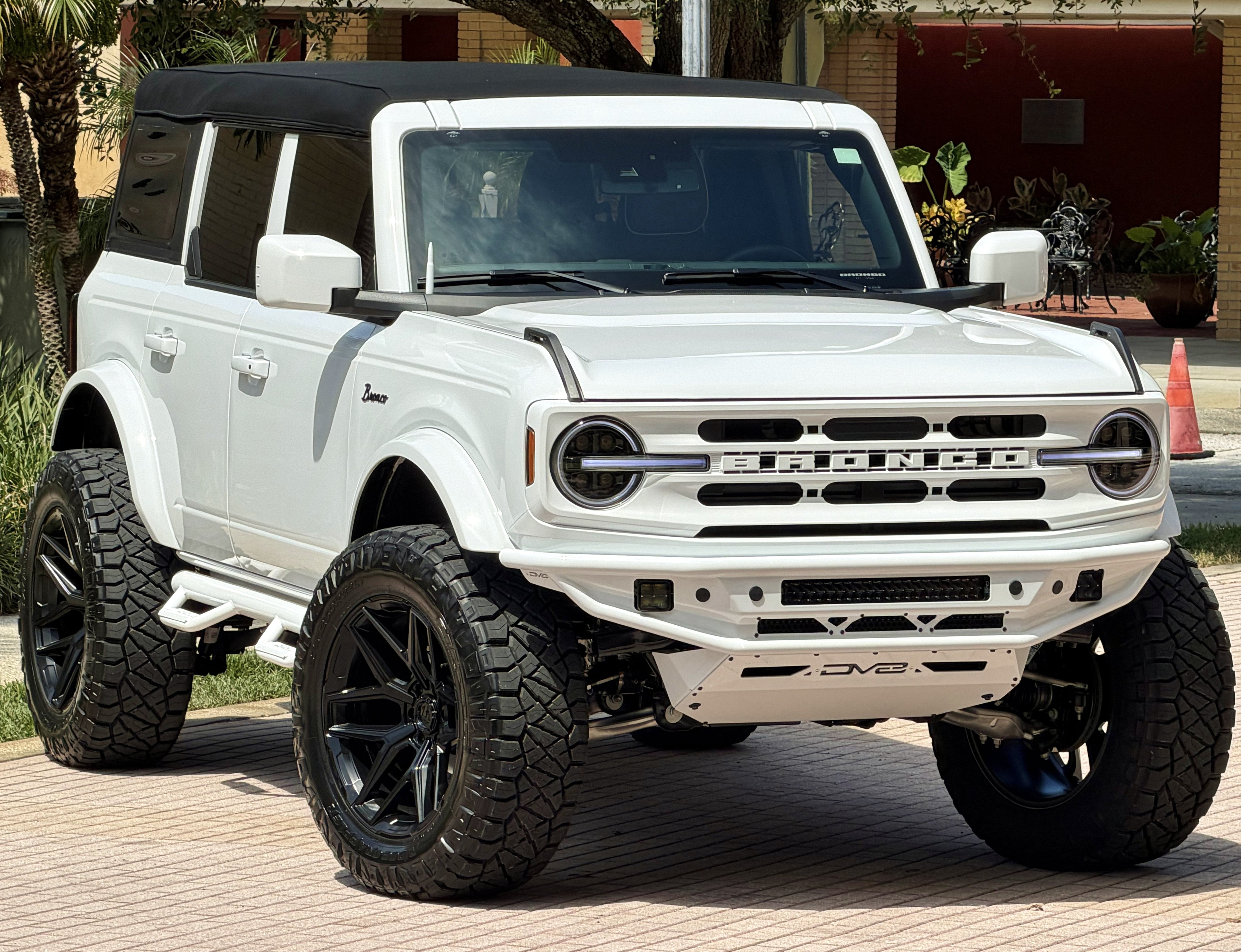 2026 Ford Bronco Outer Banks V6 Custom Lifted
